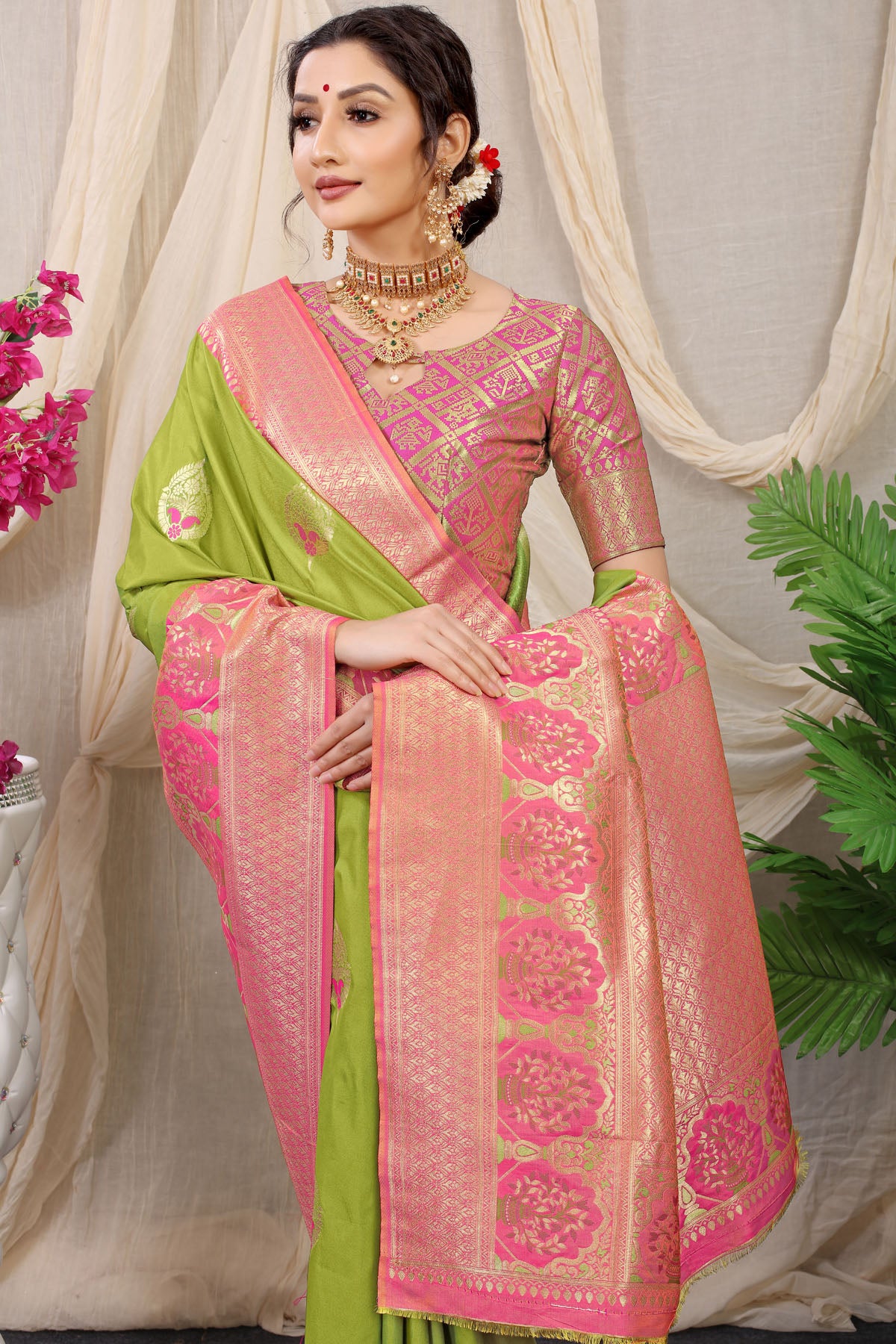Jasmin Jacquard Pattern Kanchipuram Pure Silk Saree