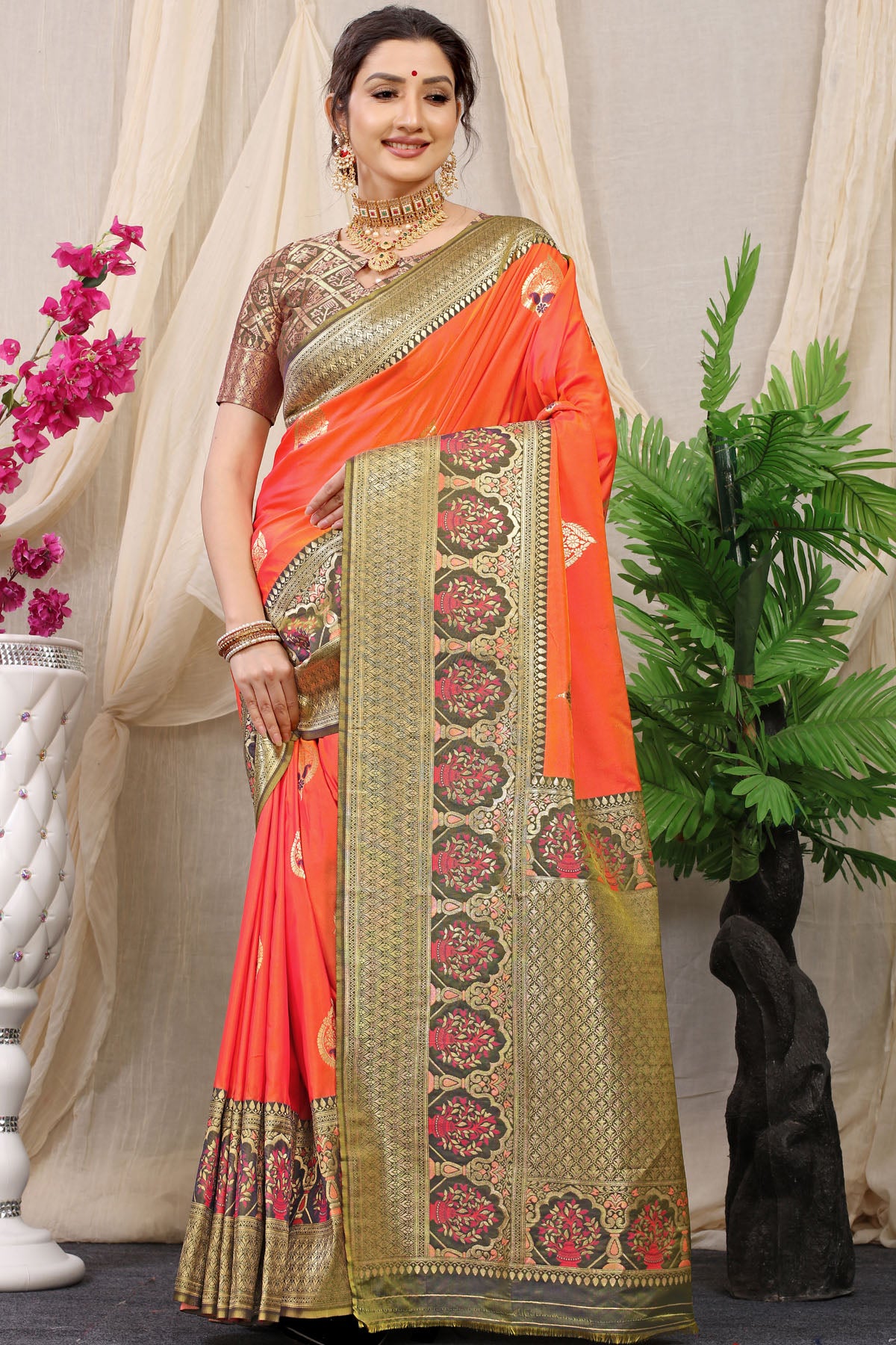 Jasmin Jacquard Pattern Kanchipuram Pure Silk Saree