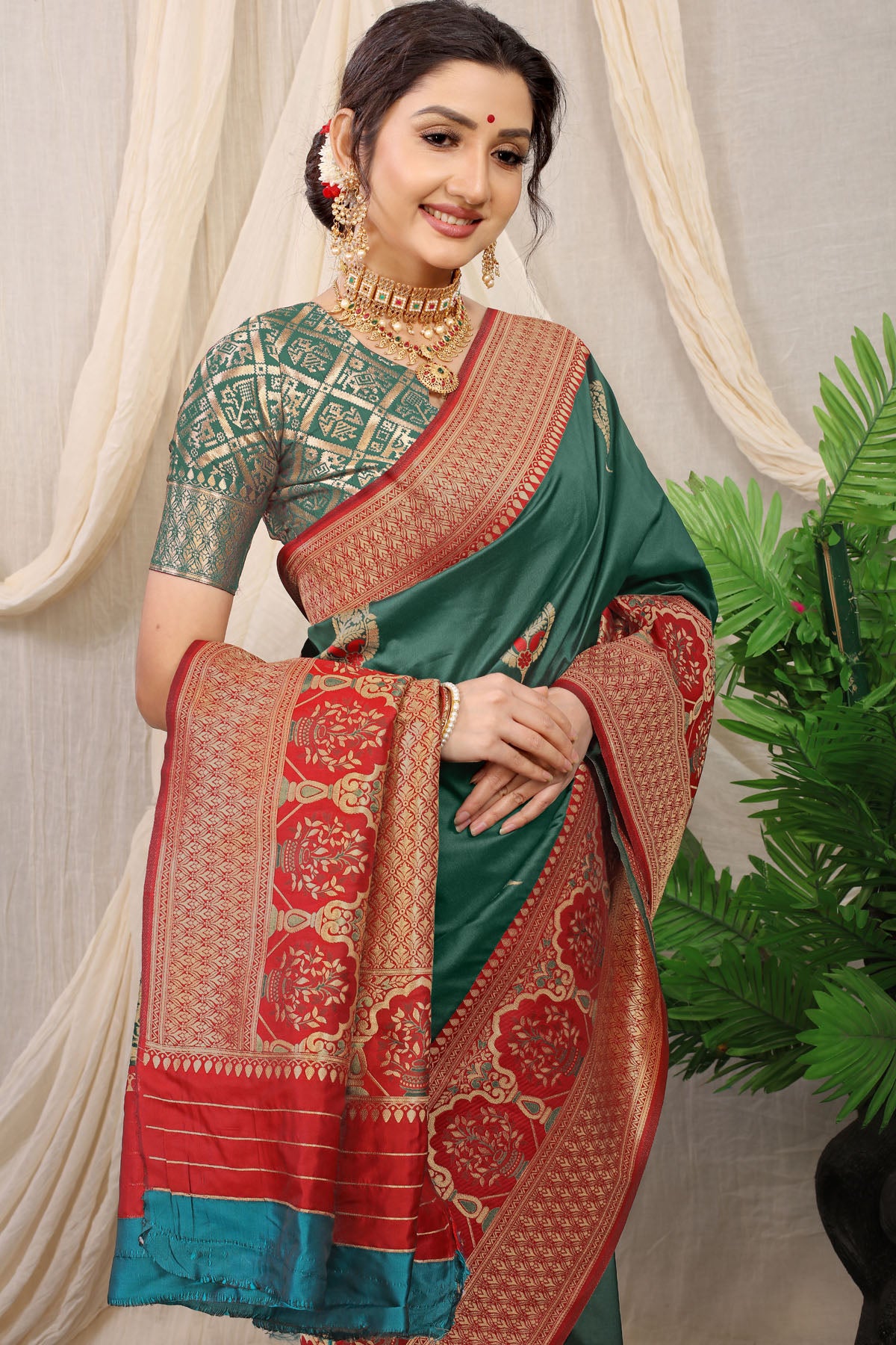 Jasmin Jacquard Pattern Kanchipuram Pure Silk Saree