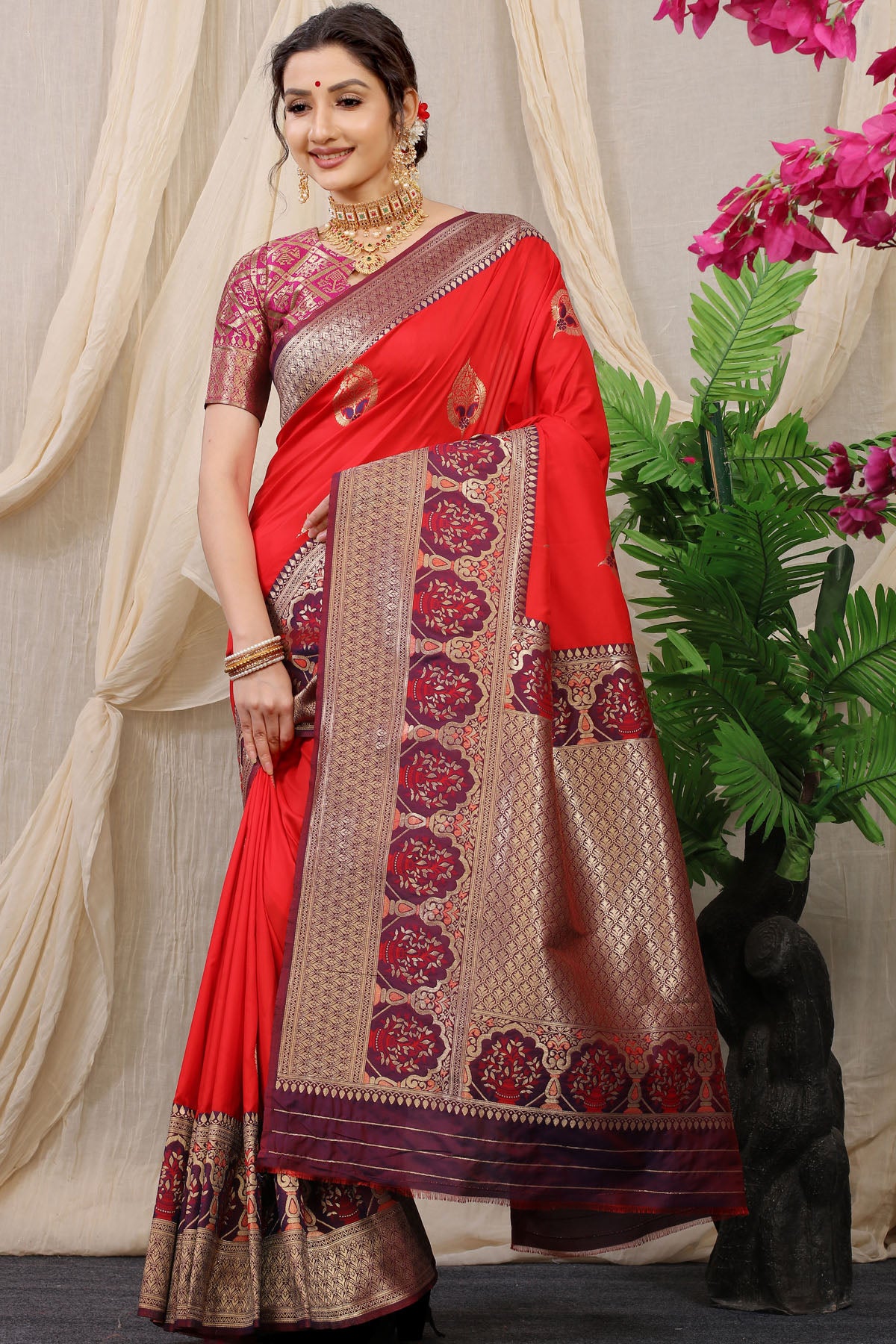 Jasmin Jacquard Pattern Kanchipuram Pure Silk Saree