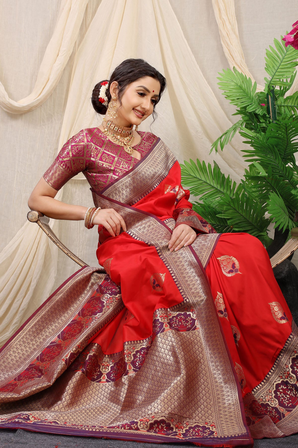 Jasmin Jacquard Pattern Kanchipuram Pure Silk Saree