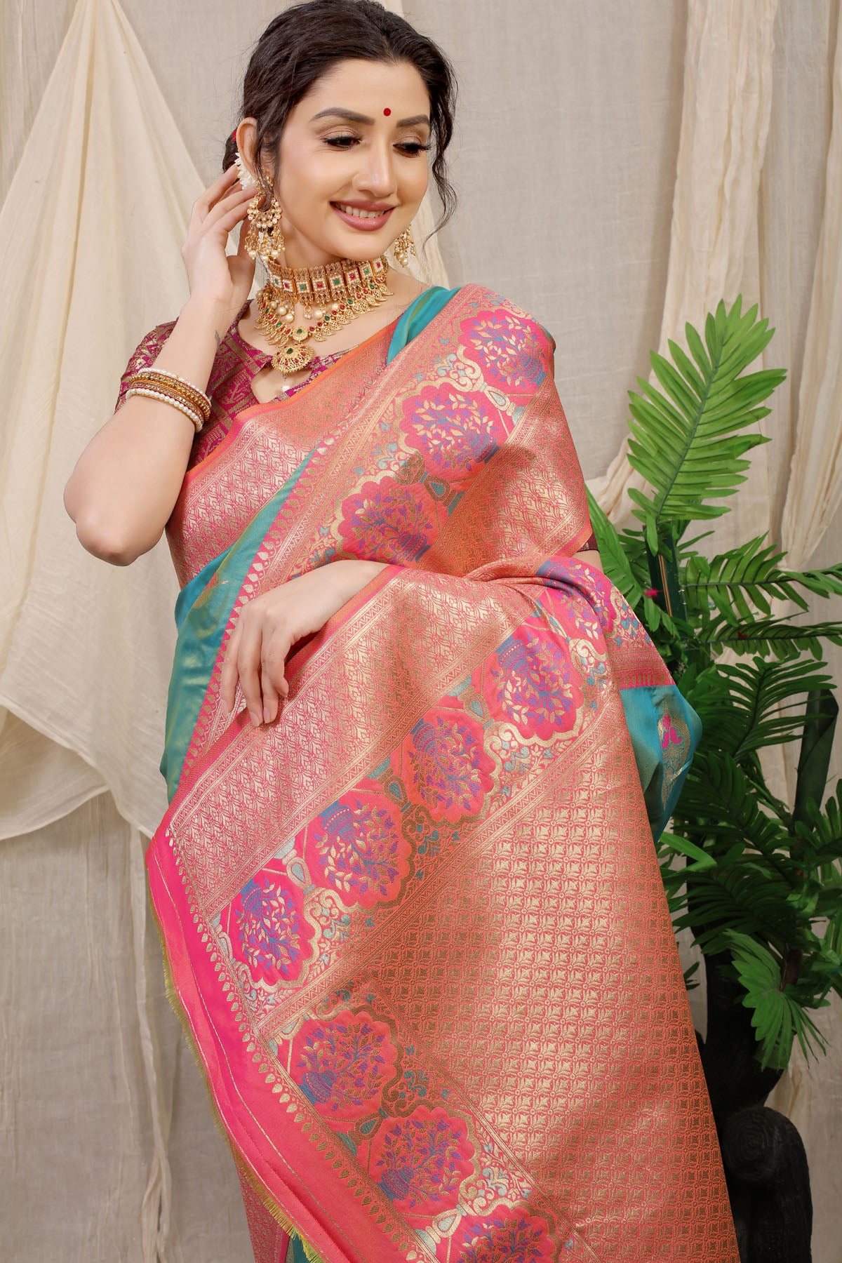 Jasmin Jacquard Pattern Kanchipuram Pure Silk Saree
