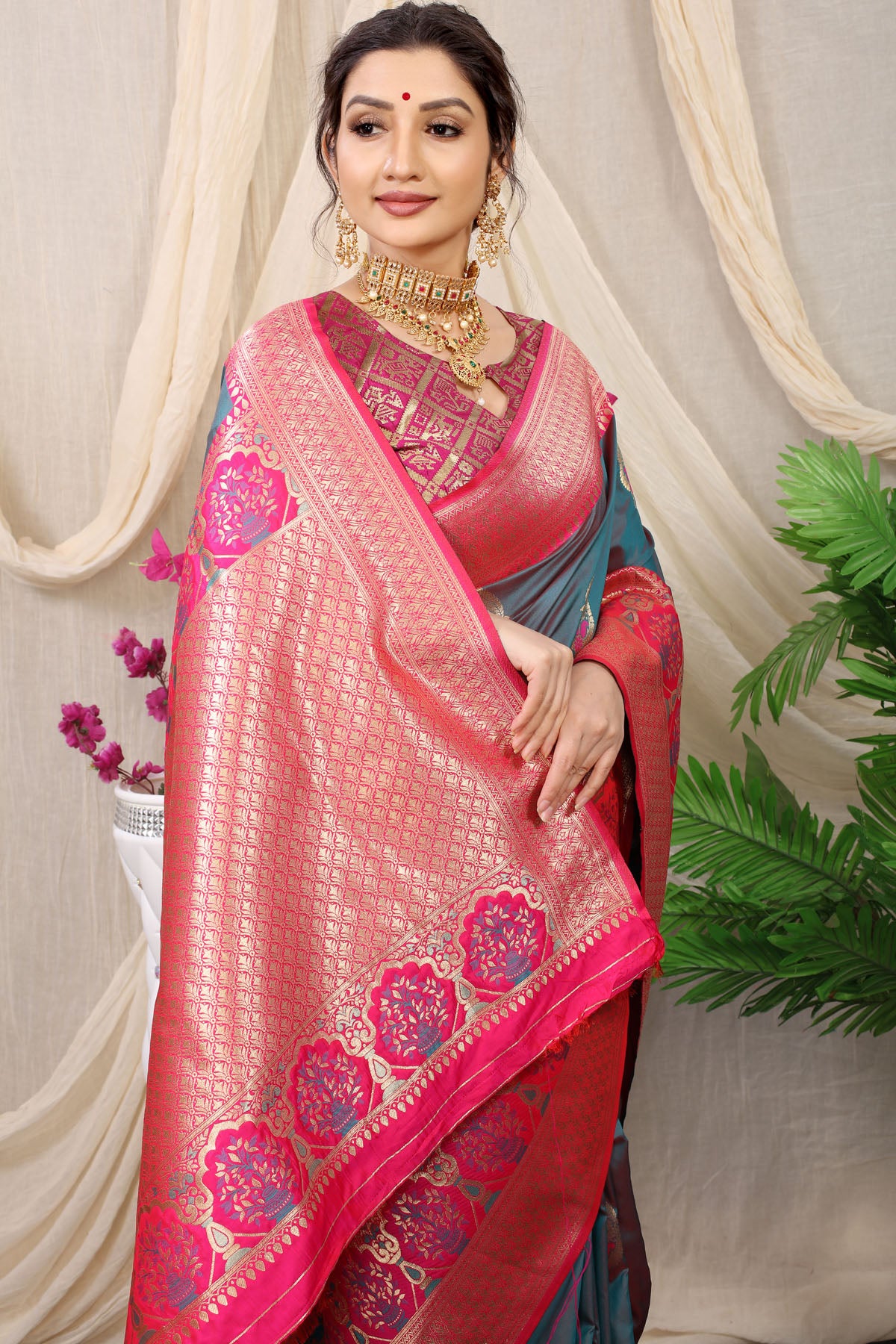 Jasmin Jacquard Pattern Kanchipuram Pure Silk Saree