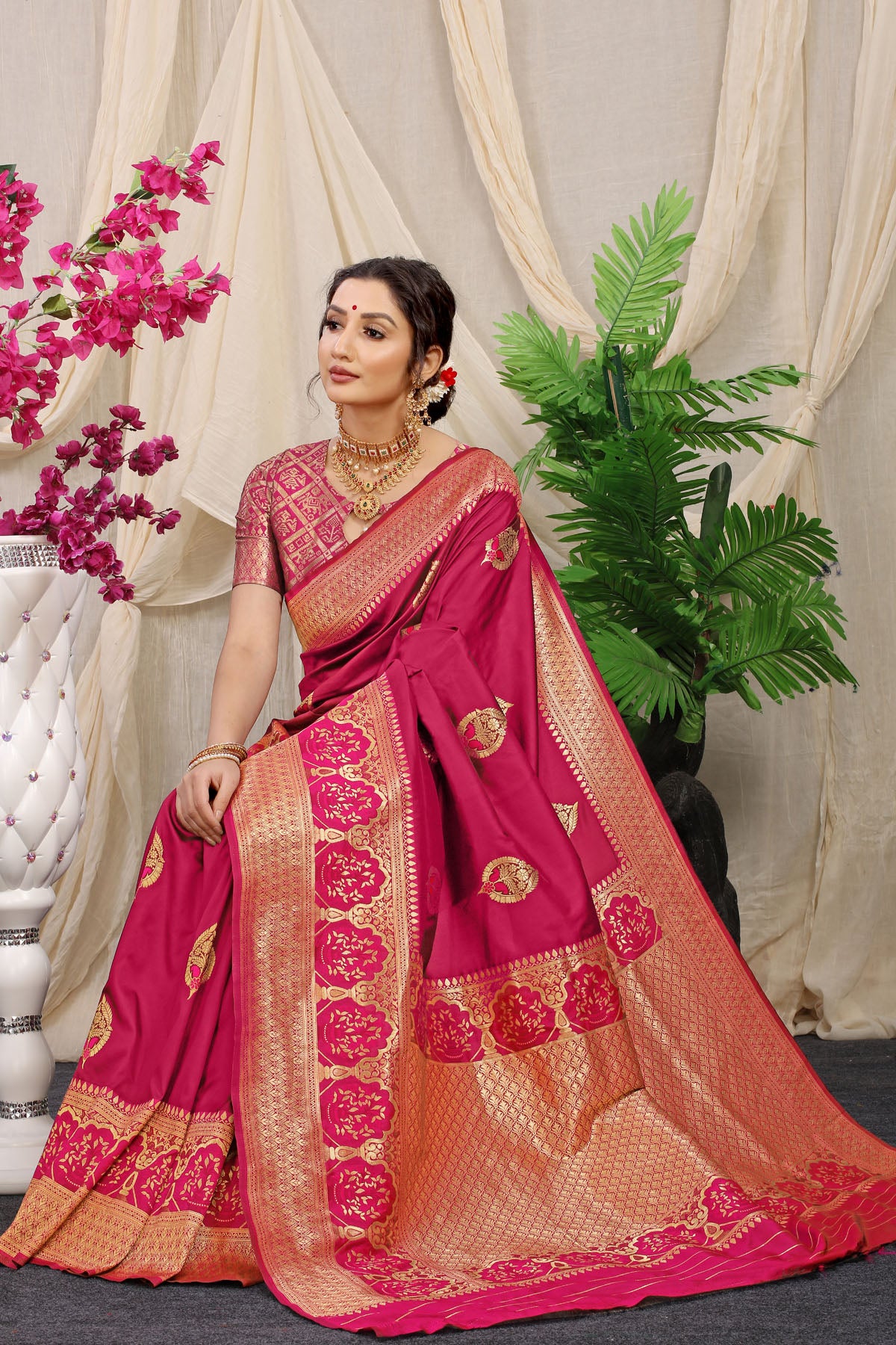 Jasmin Jacquard Pattern Kanchipuram Pure Silk Saree