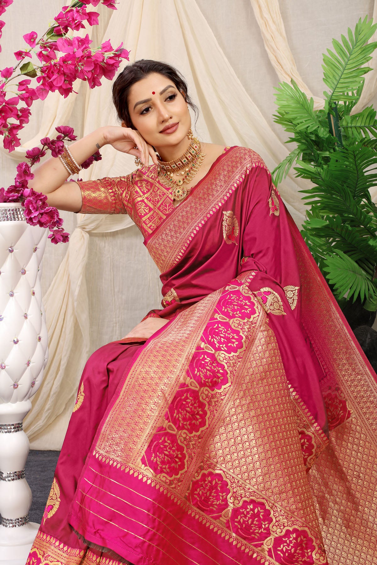 Jasmin Jacquard Pattern Kanchipuram Pure Silk Saree