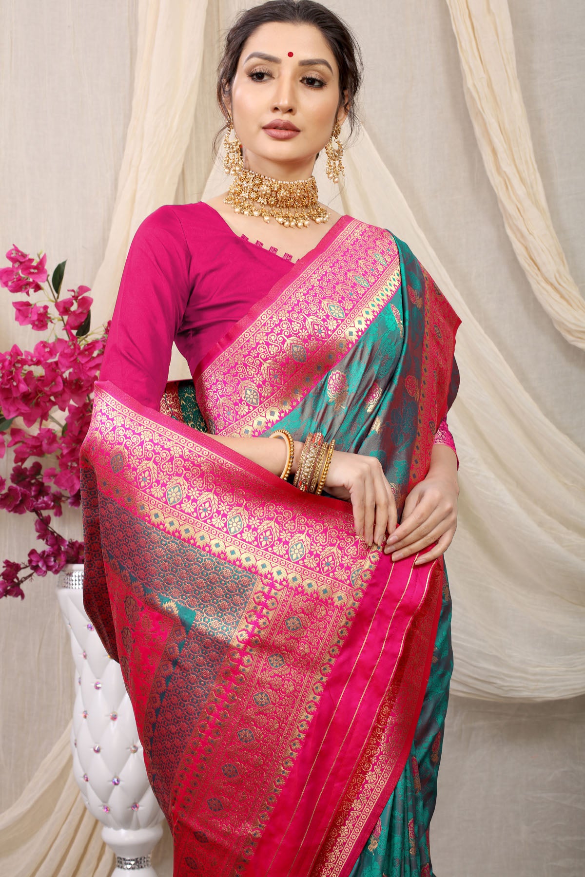 Kritika Jacquard Pattern Kanchipuram Pure Silk Saree