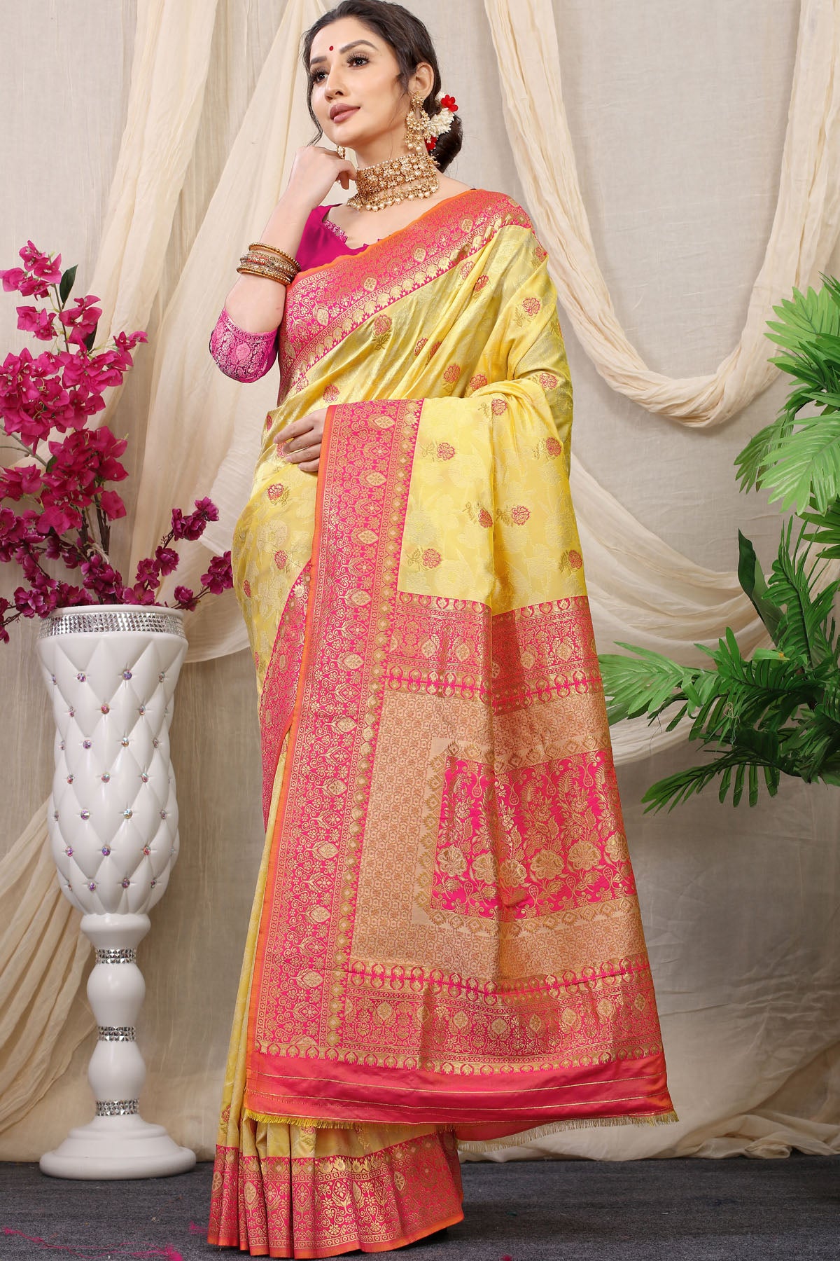 Kritika Jacquard Pattern Kanchipuram Pure Silk Saree