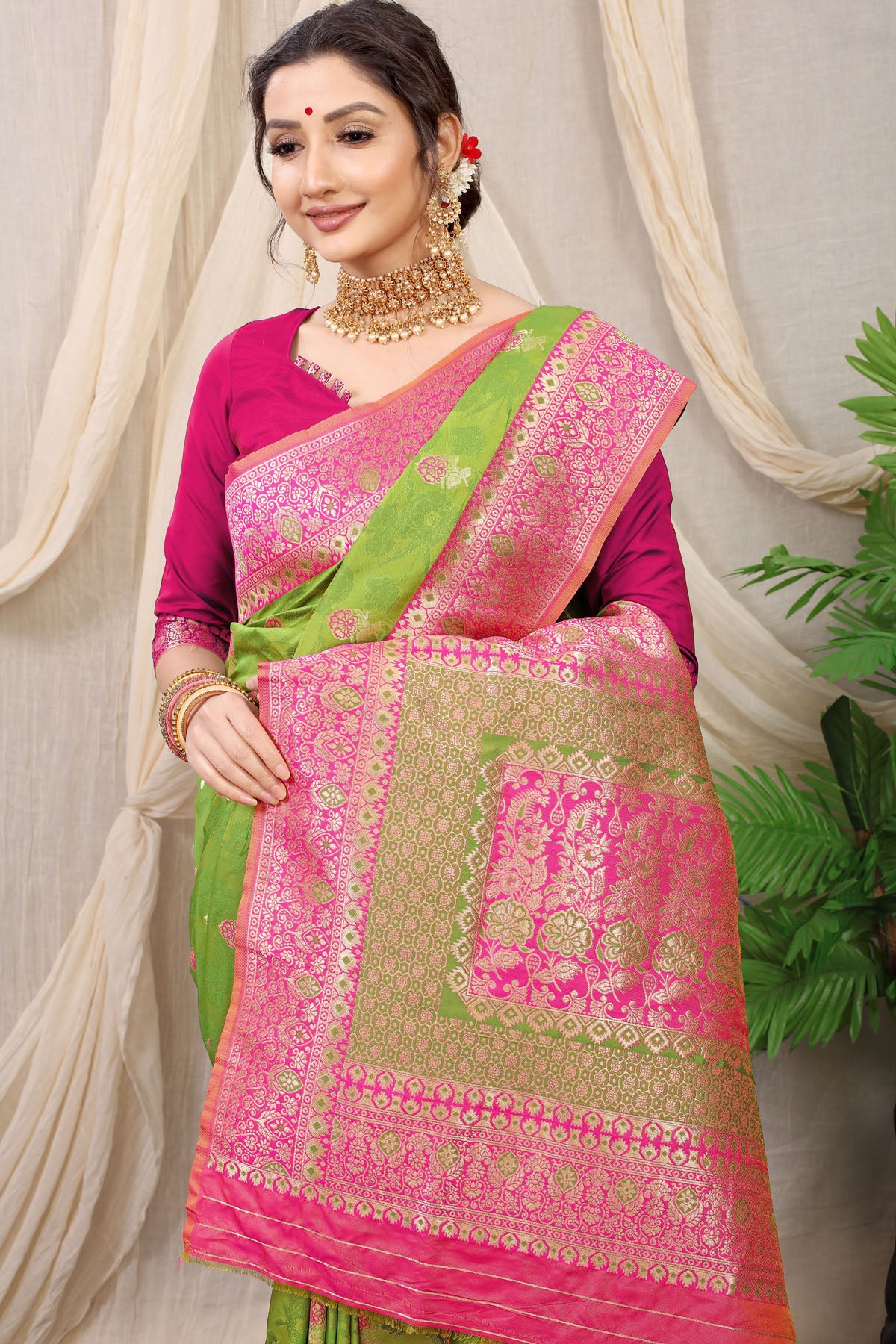 Kritika Jacquard Pattern Kanchipuram Pure Silk Saree