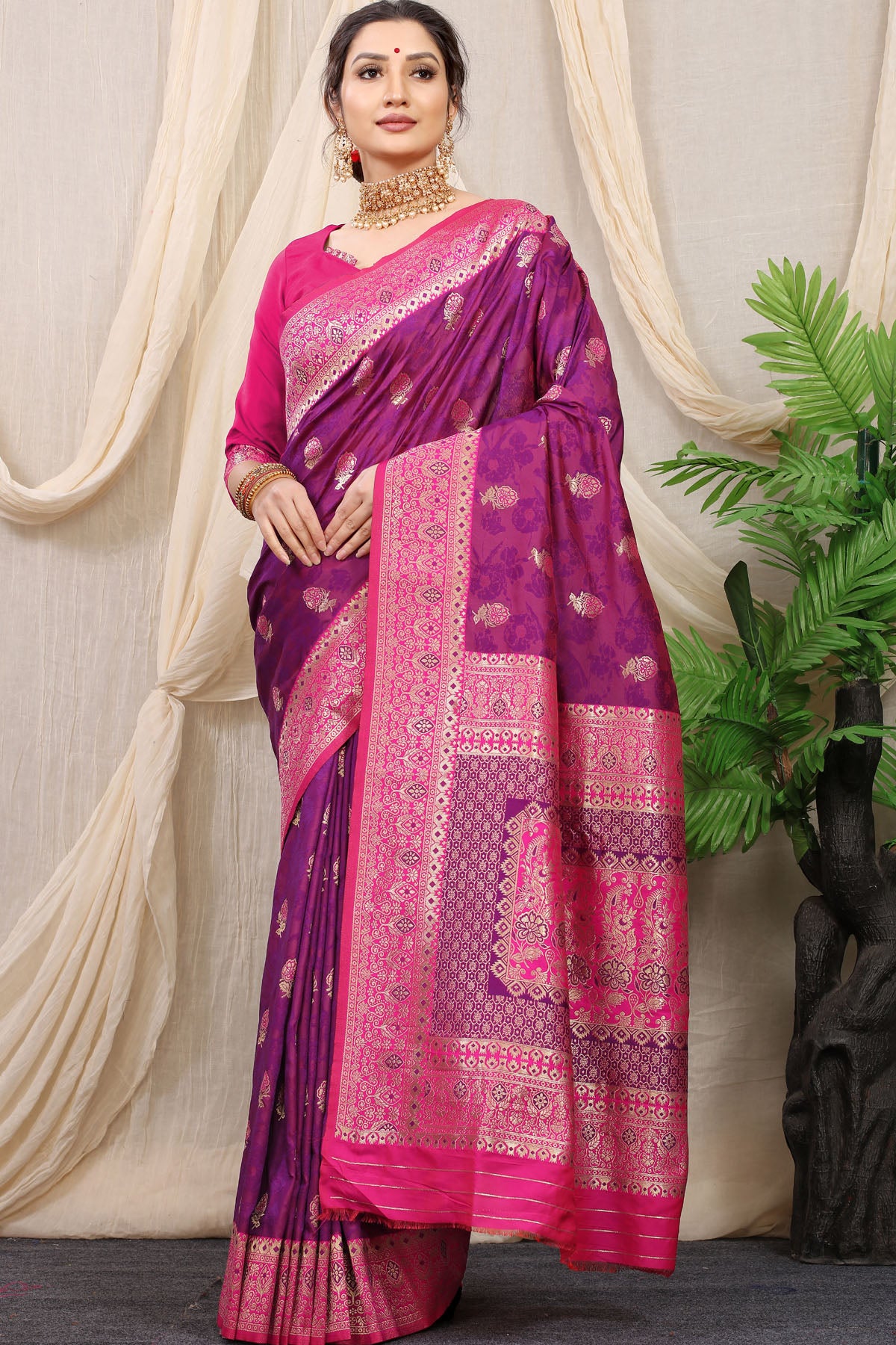 Kritika Jacquard Pattern Kanchipuram Pure Silk Saree