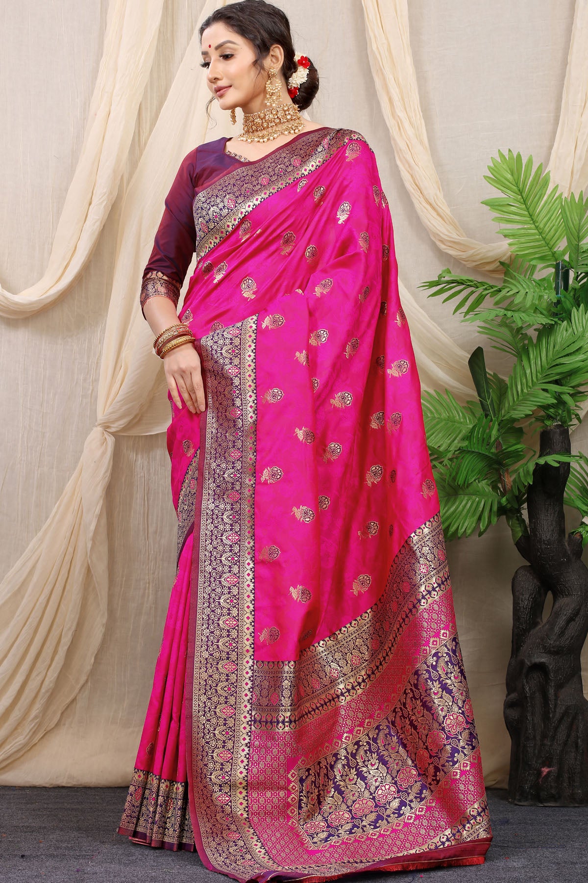 Kritika Jacquard Pattern Kanchipuram Pure Silk Saree