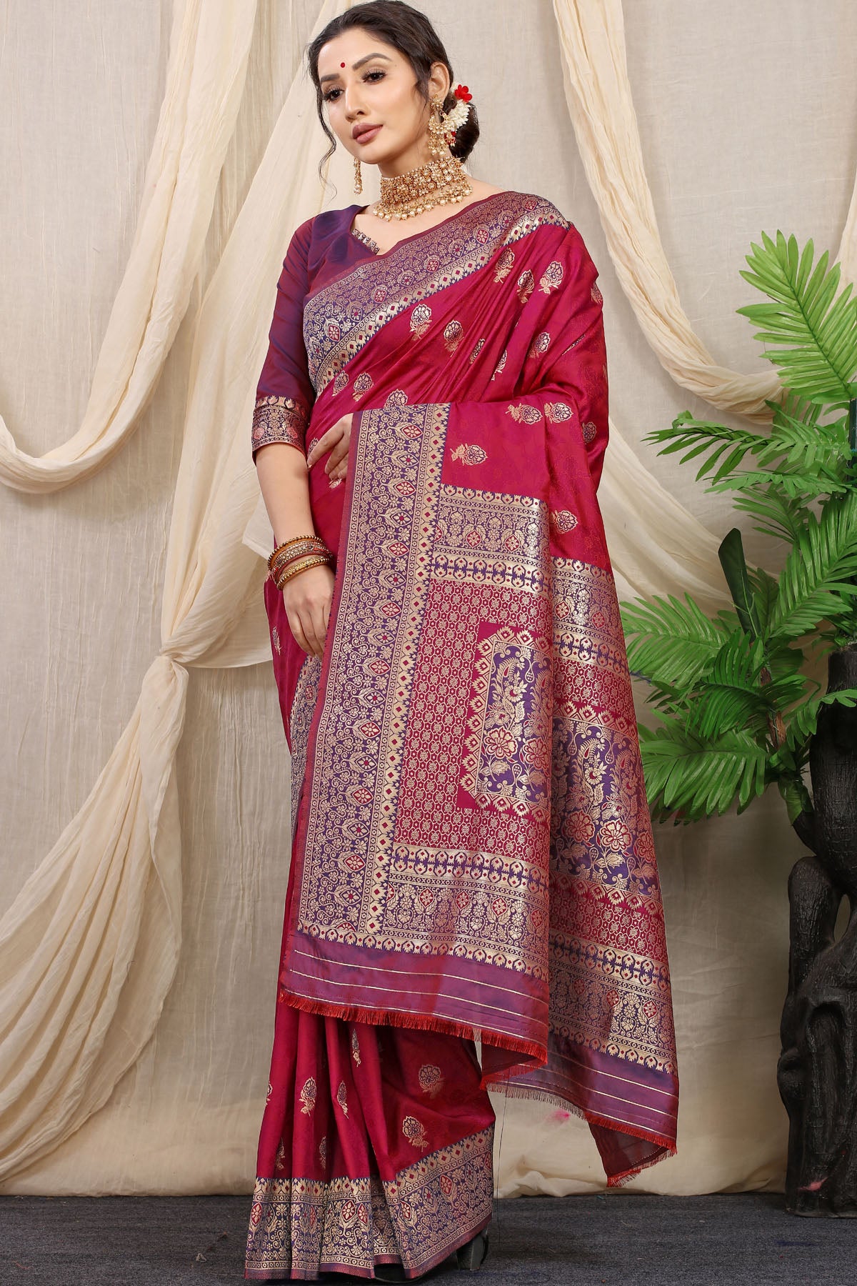 Kritika Jacquard Pattern Kanchipuram Pure Silk Saree