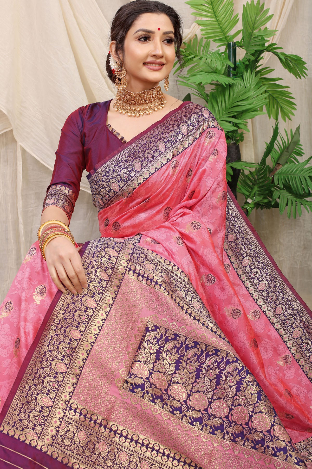 Kritika Jacquard Pattern Kanchipuram Pure Silk Saree