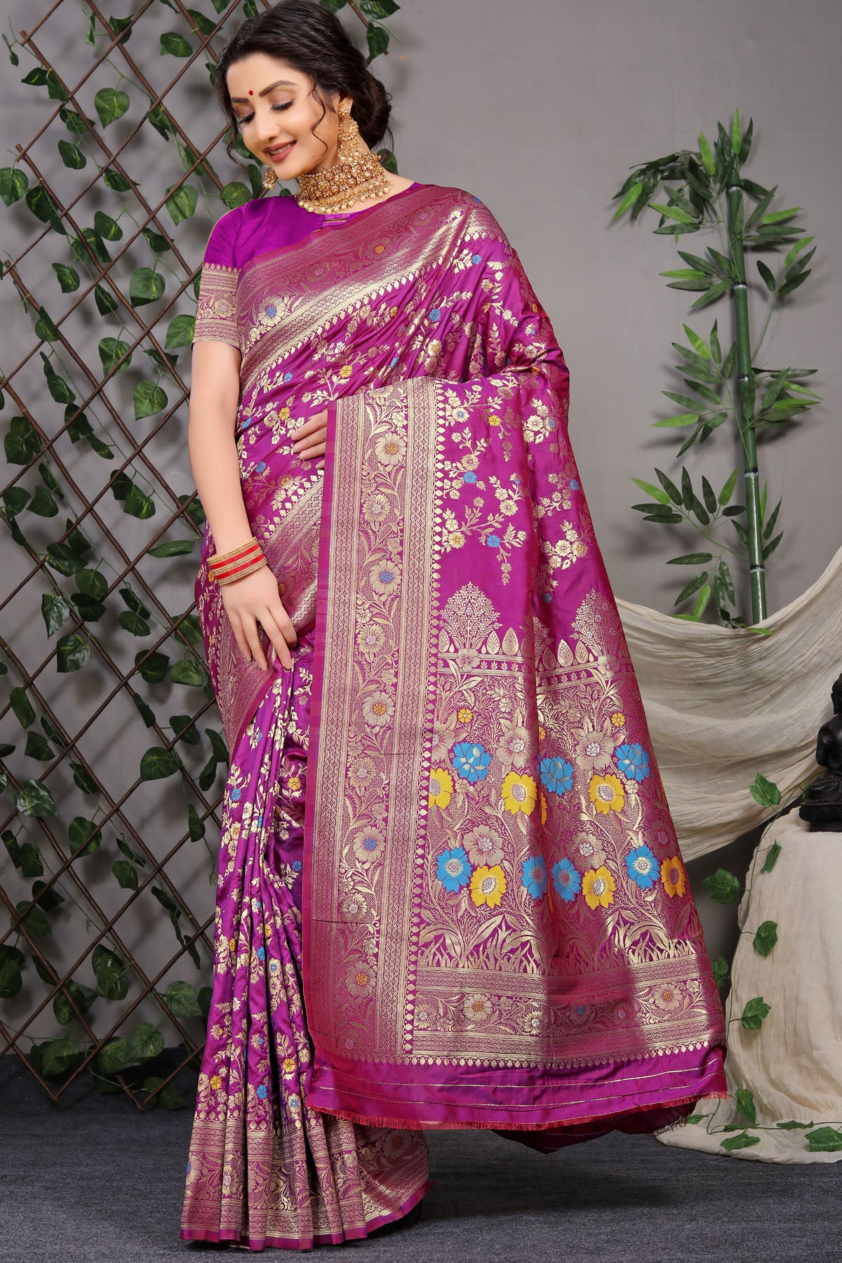 Sanaya Jacquard Pattern Kanchipuram Pure Silk Saree