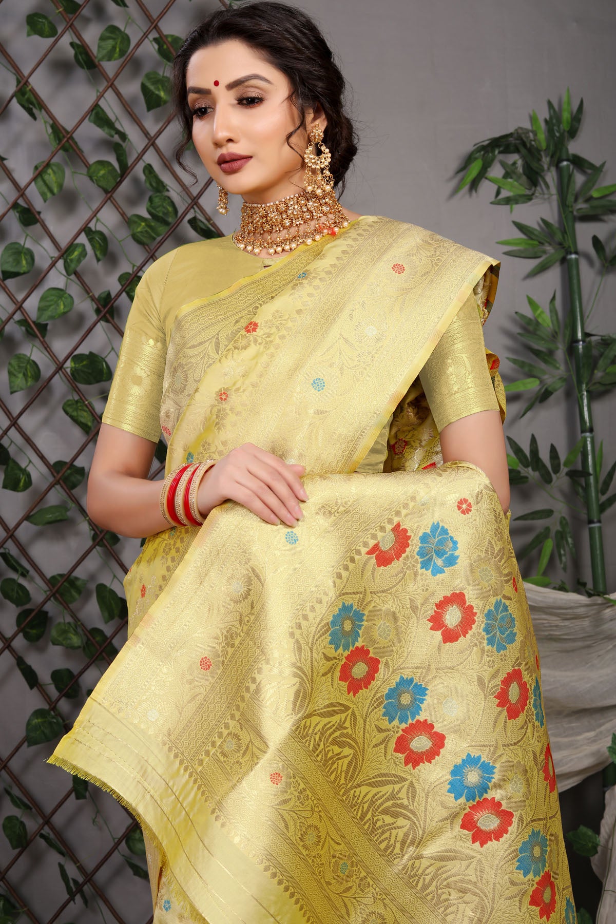 Sanaya Jacquard Pattern Kanchipuram Pure Silk Saree
