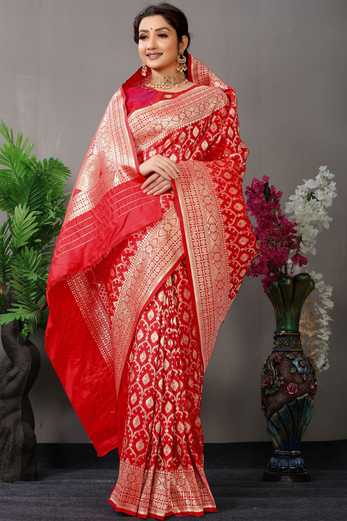 Mansi Jacquard Pattern Kanchipuram Pure Silk Saree