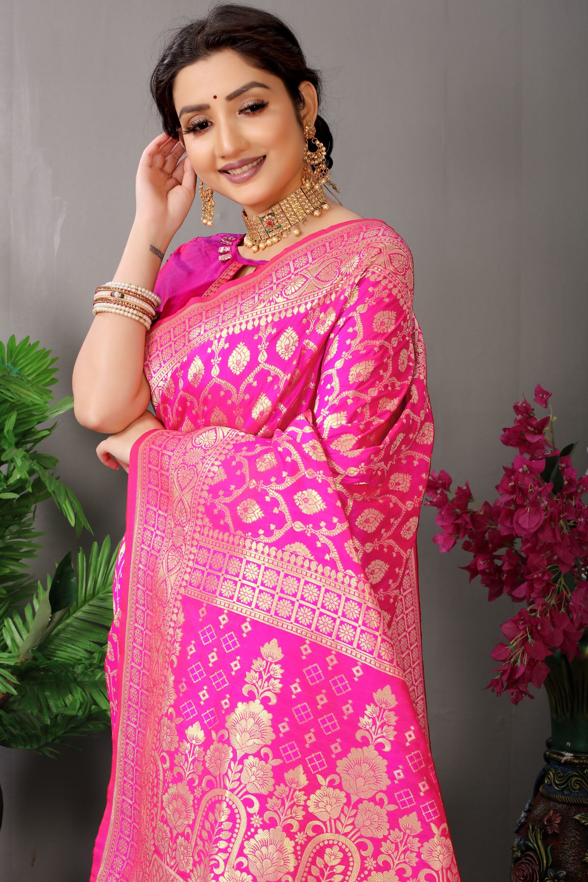 Mansi Jacquard Pattern Kanchipuram Pure Silk Saree