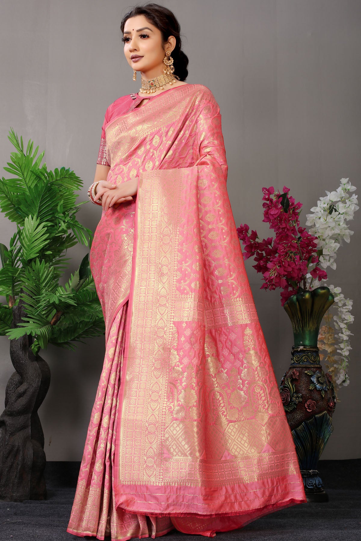 Mansi Jacquard Pattern Kanchipuram Pure Silk Saree