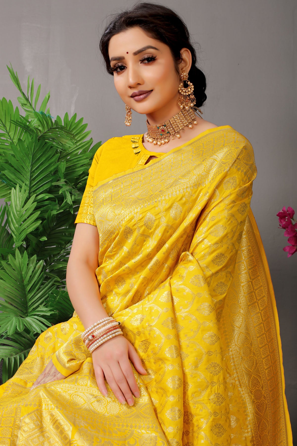Mansi Jacquard Pattern Kanchipuram Pure Silk Saree