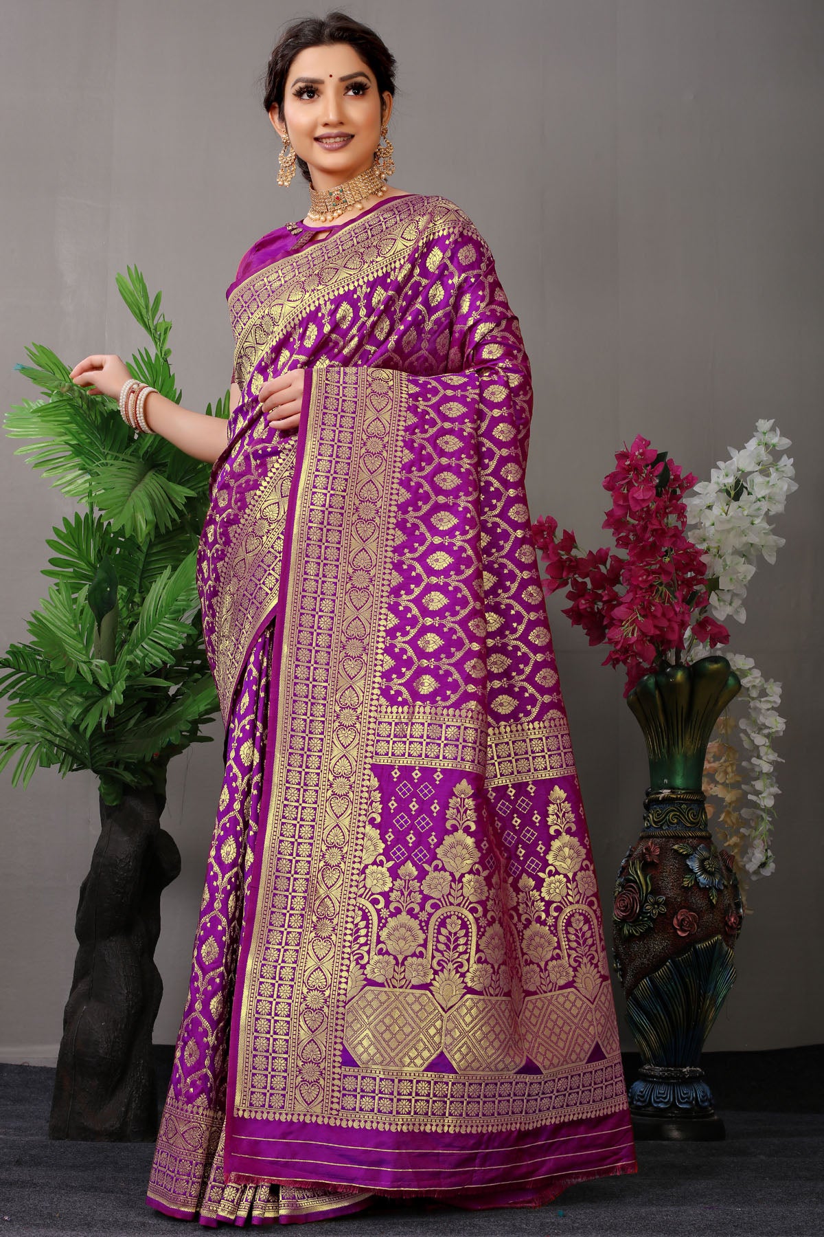 Mansi Jacquard Pattern Kanchipuram Pure Silk Saree