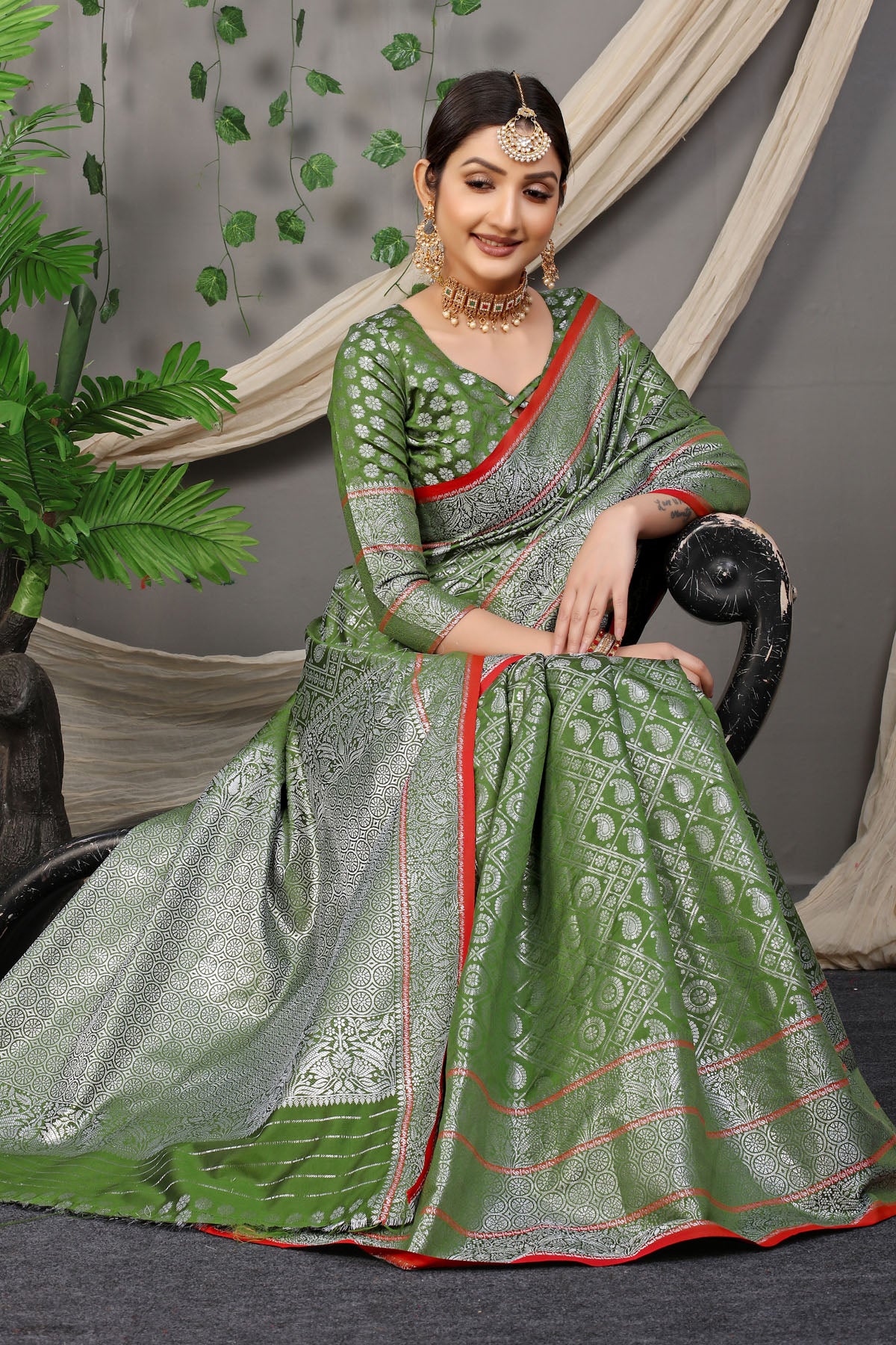 Rani Jacquard Pattern Kanchipuram Pure Silk Saree