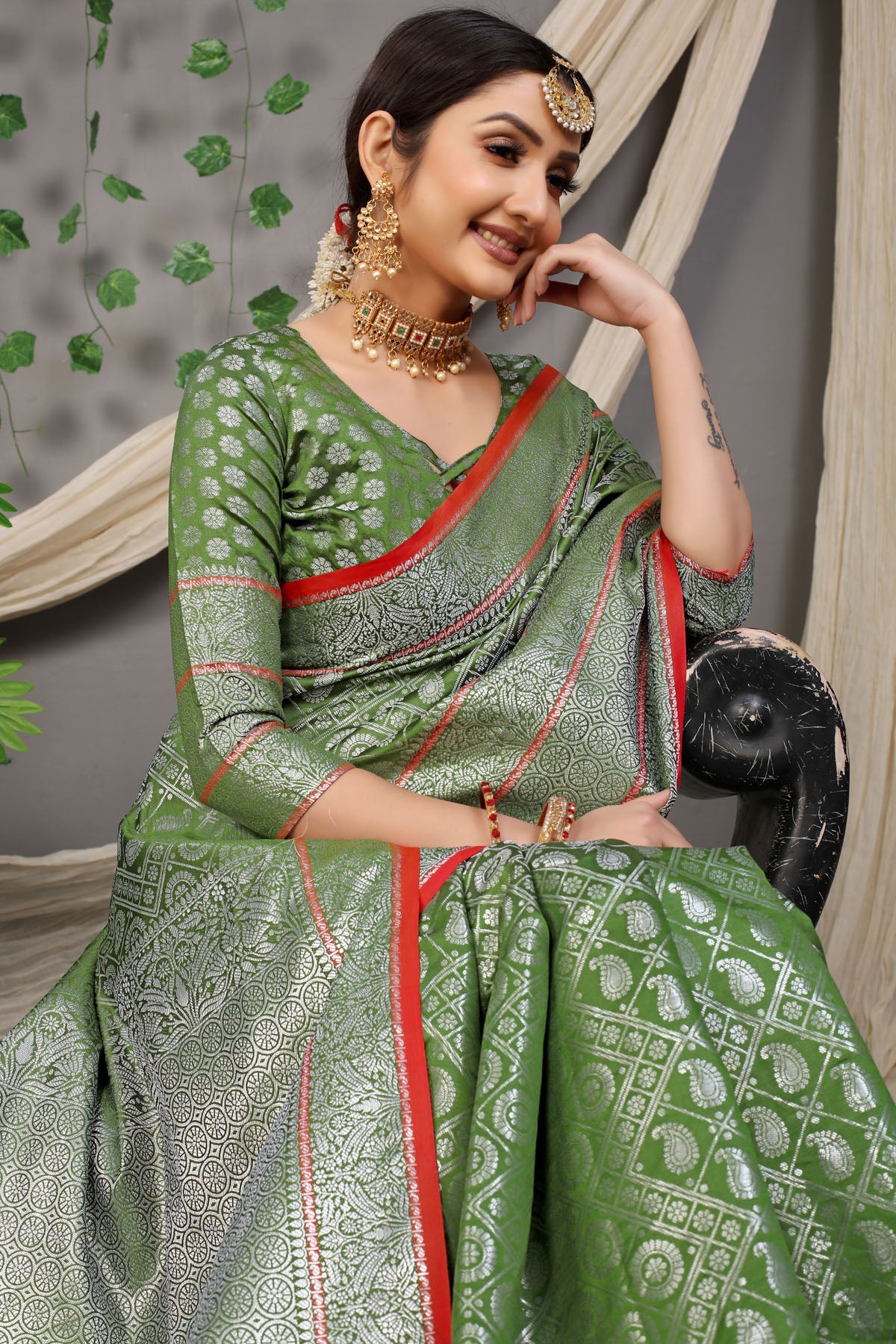 Rani Jacquard Pattern Kanchipuram Pure Silk Saree