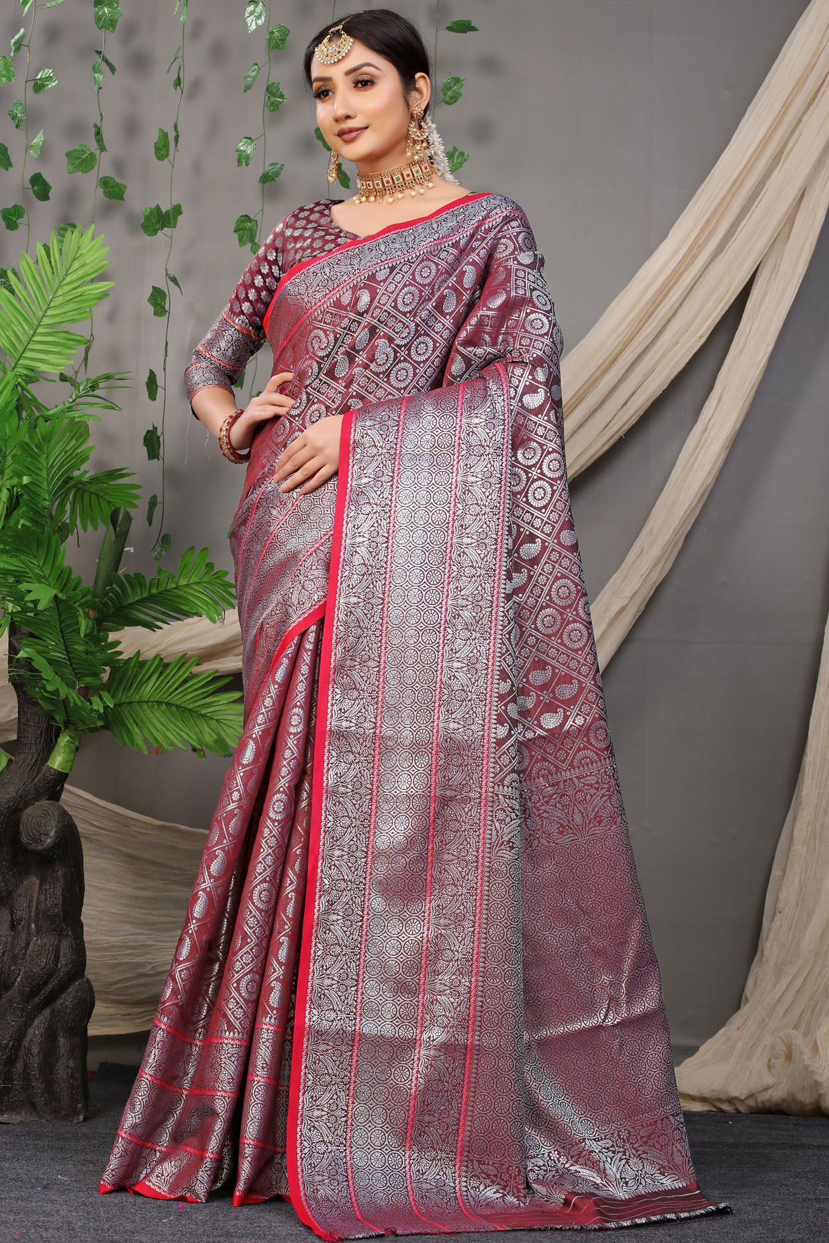 Rani Jacquard Pattern Kanchipuram Pure Silk Saree