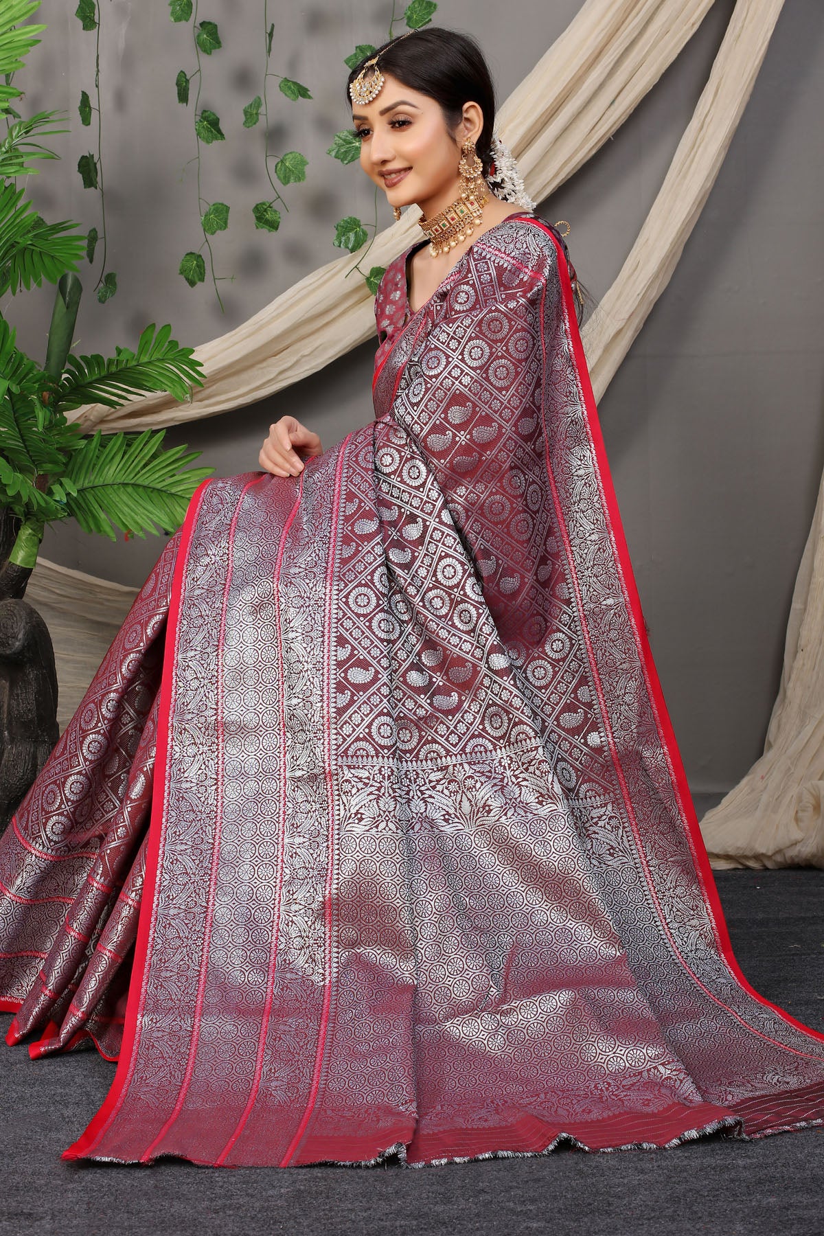 Rani Jacquard Pattern Kanchipuram Pure Silk Saree