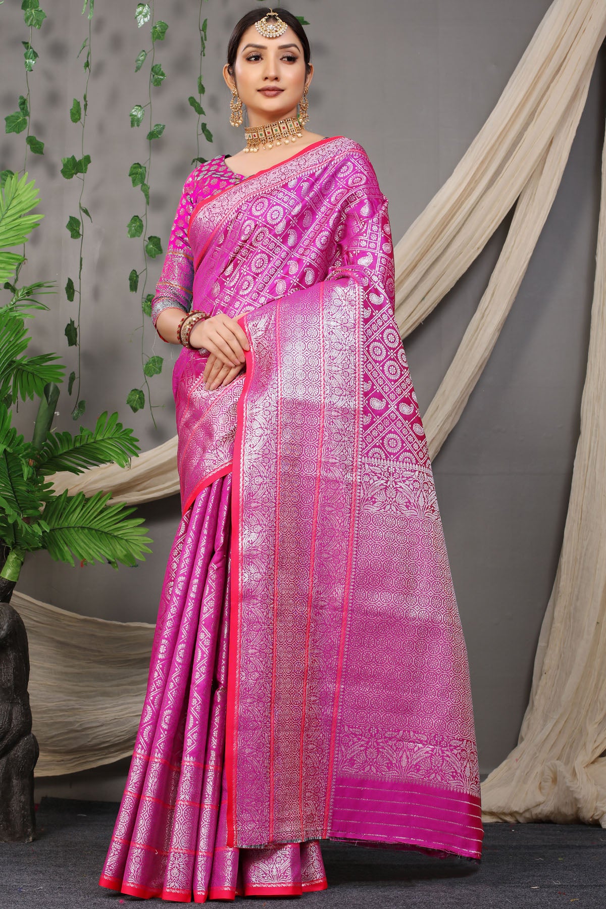 Rani Jacquard Pattern Kanchipuram Pure Silk Saree