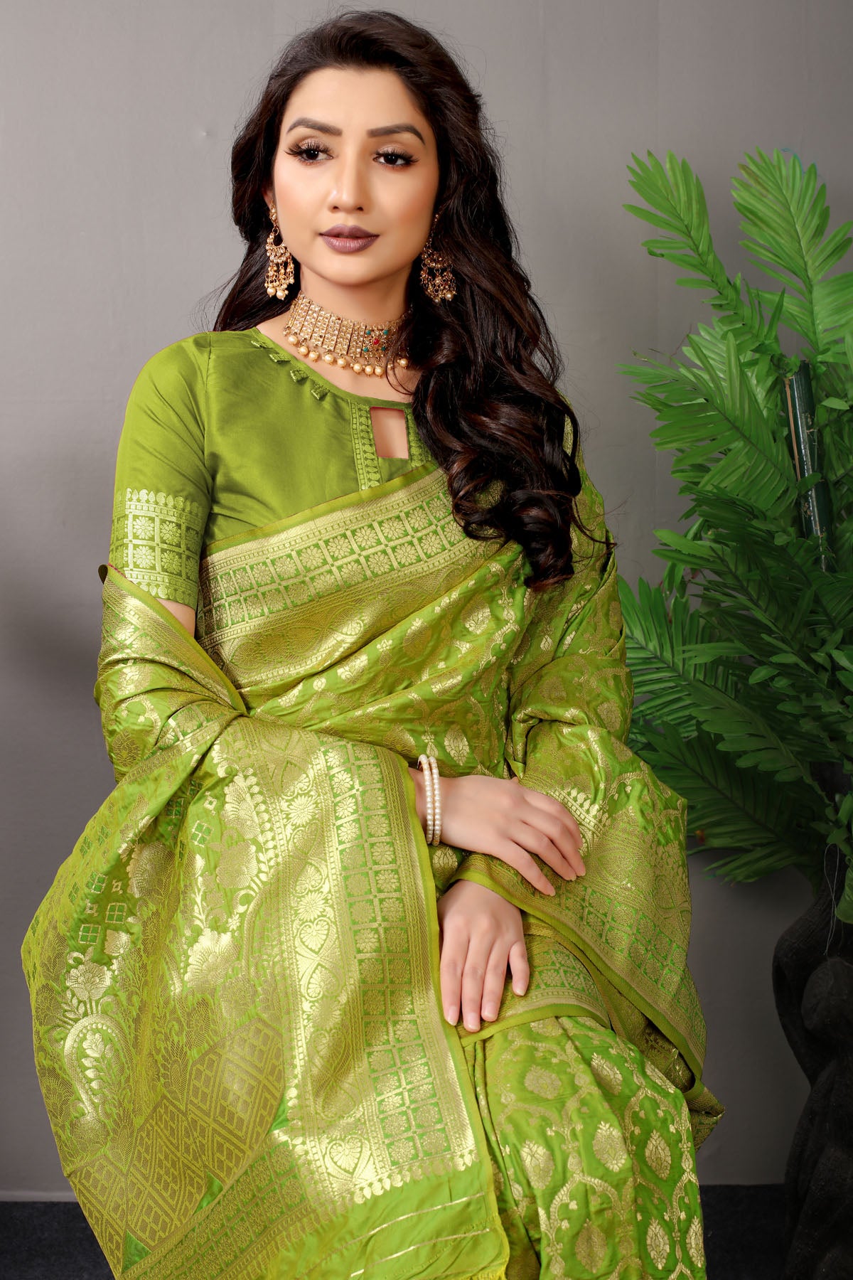 Mansi Jacquard Pattern Kanchipuram Pure Silk Saree