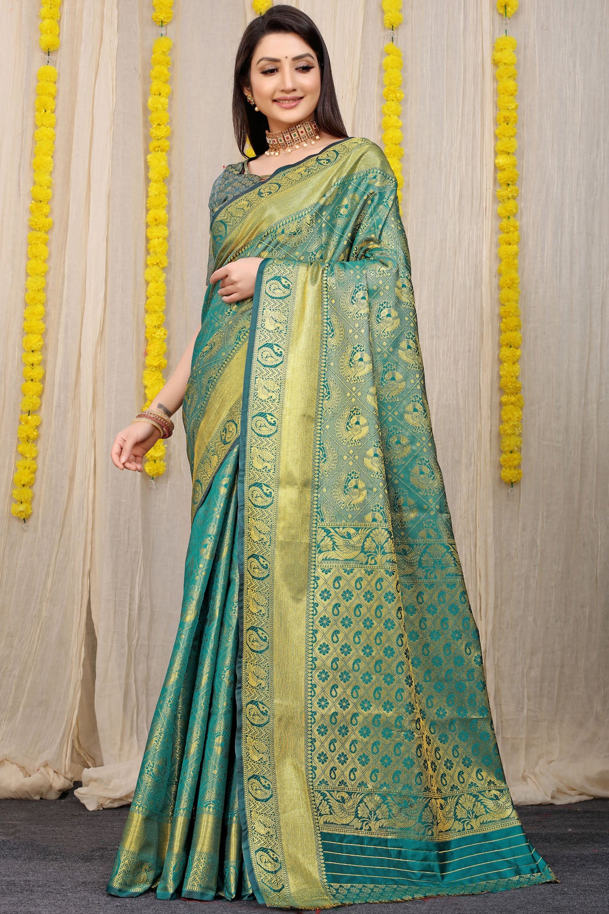 Vani Jacquard Pattern Kanchipuram Pure Silk Saree