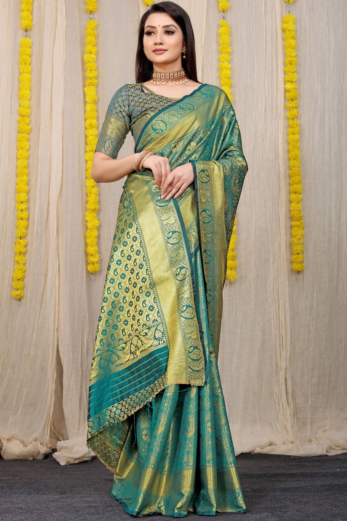 Vani Jacquard Pattern Kanchipuram Pure Silk Saree