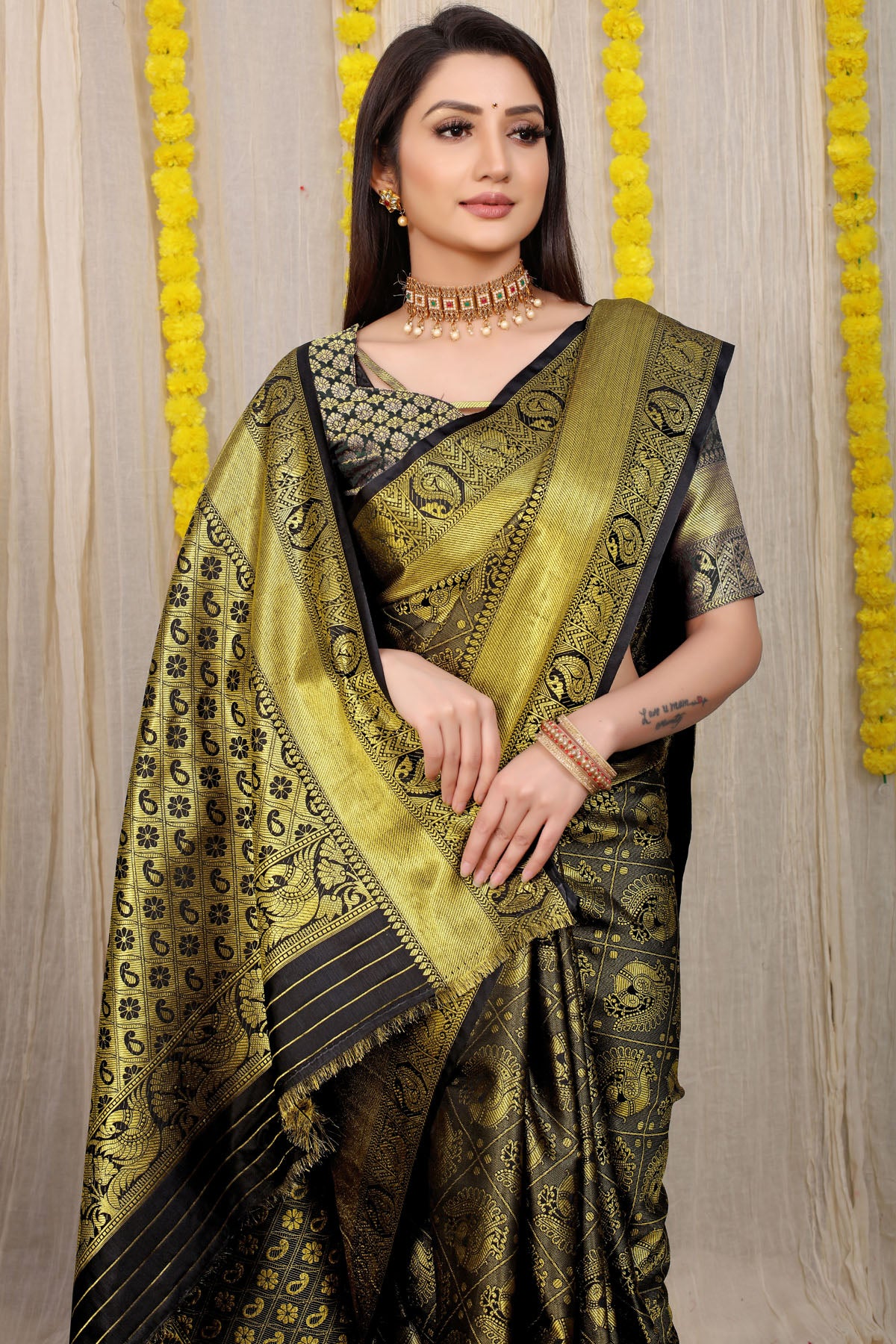 Vani Jacquard Pattern Kanchipuram Pure Silk Saree