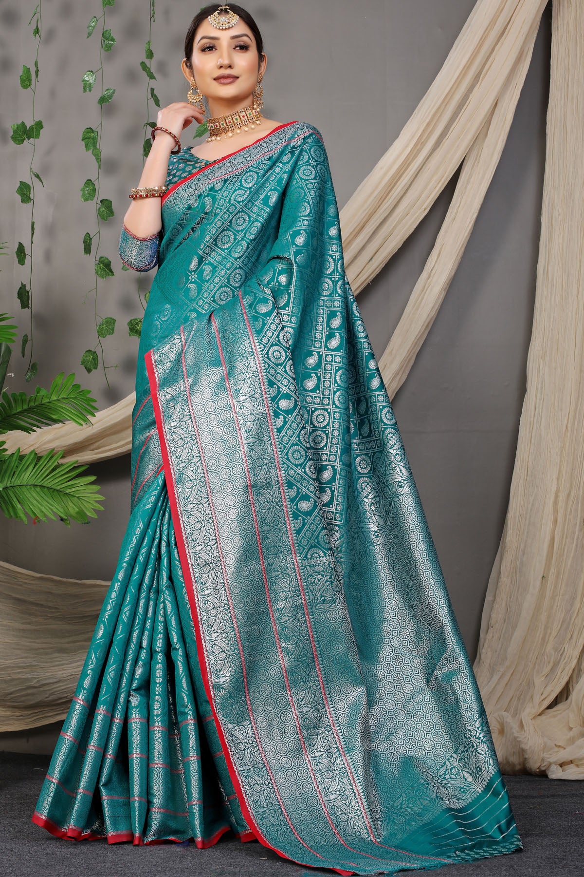 Rani Jacquard Pattern Kanchipuram Pure Silk Saree