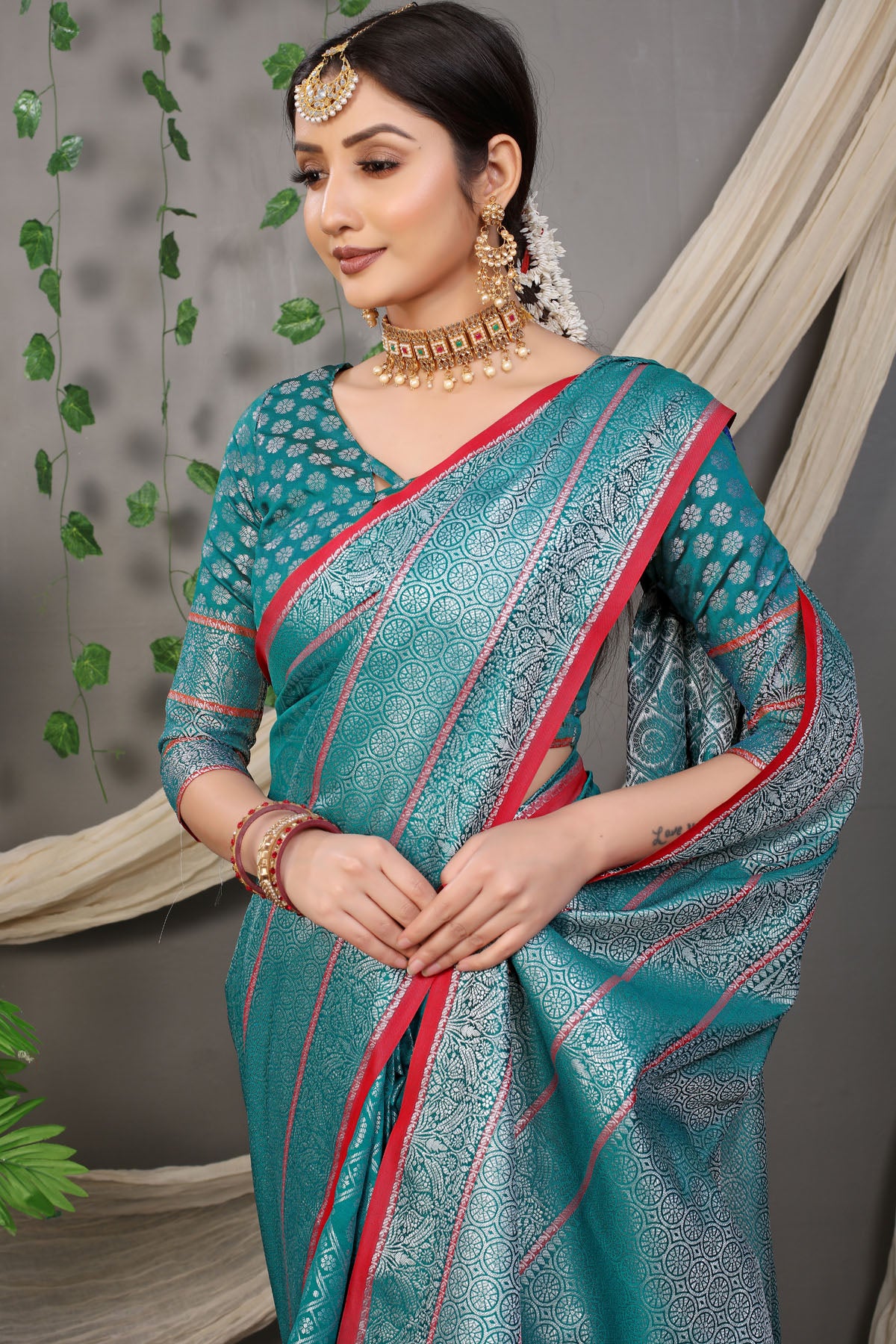Rani Jacquard Pattern Kanchipuram Pure Silk Saree