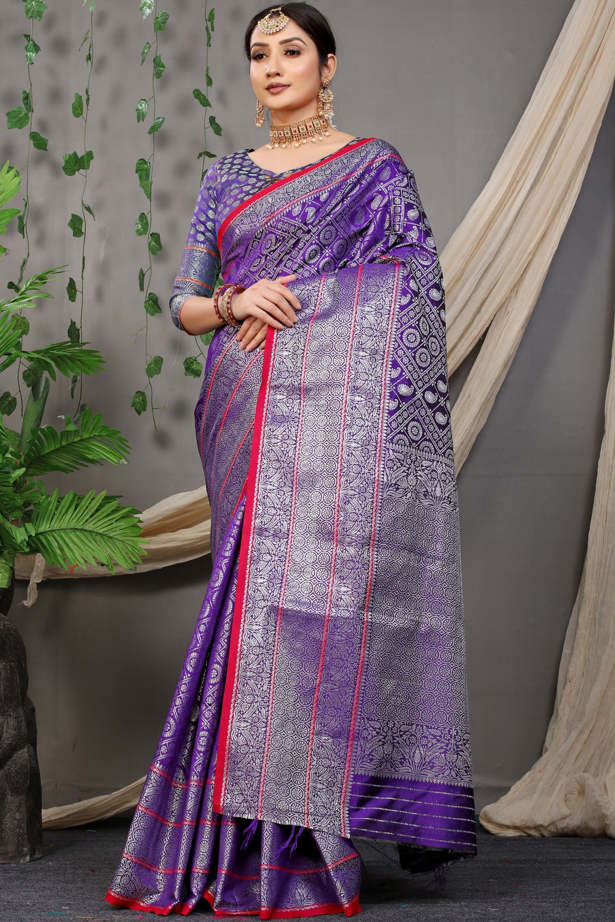 Rani Jacquard Pattern Kanchipuram Pure Silk Saree