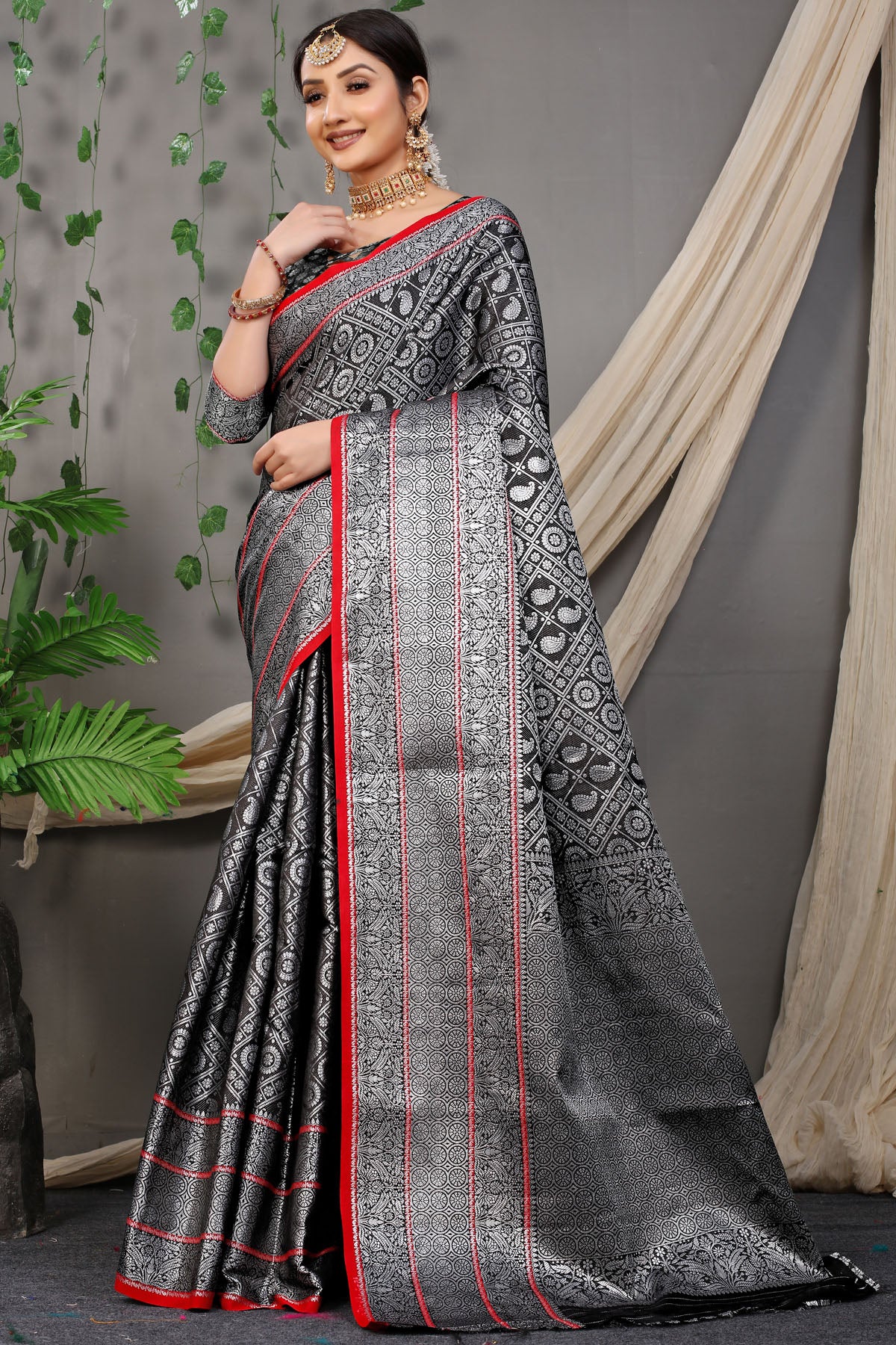 Rani Jacquard Pattern Kanchipuram Pure Silk Saree
