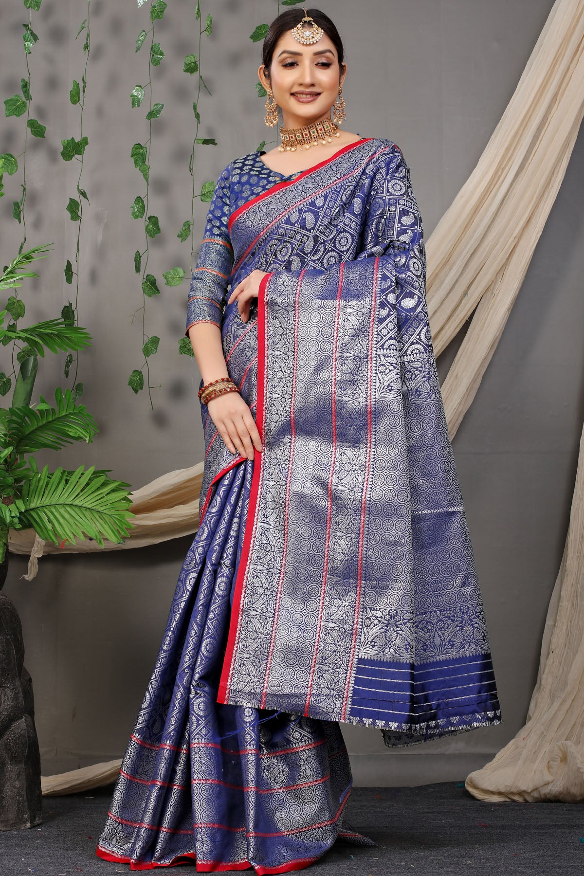 Rani Jacquard Pattern Kanchipuram Pure Silk Saree