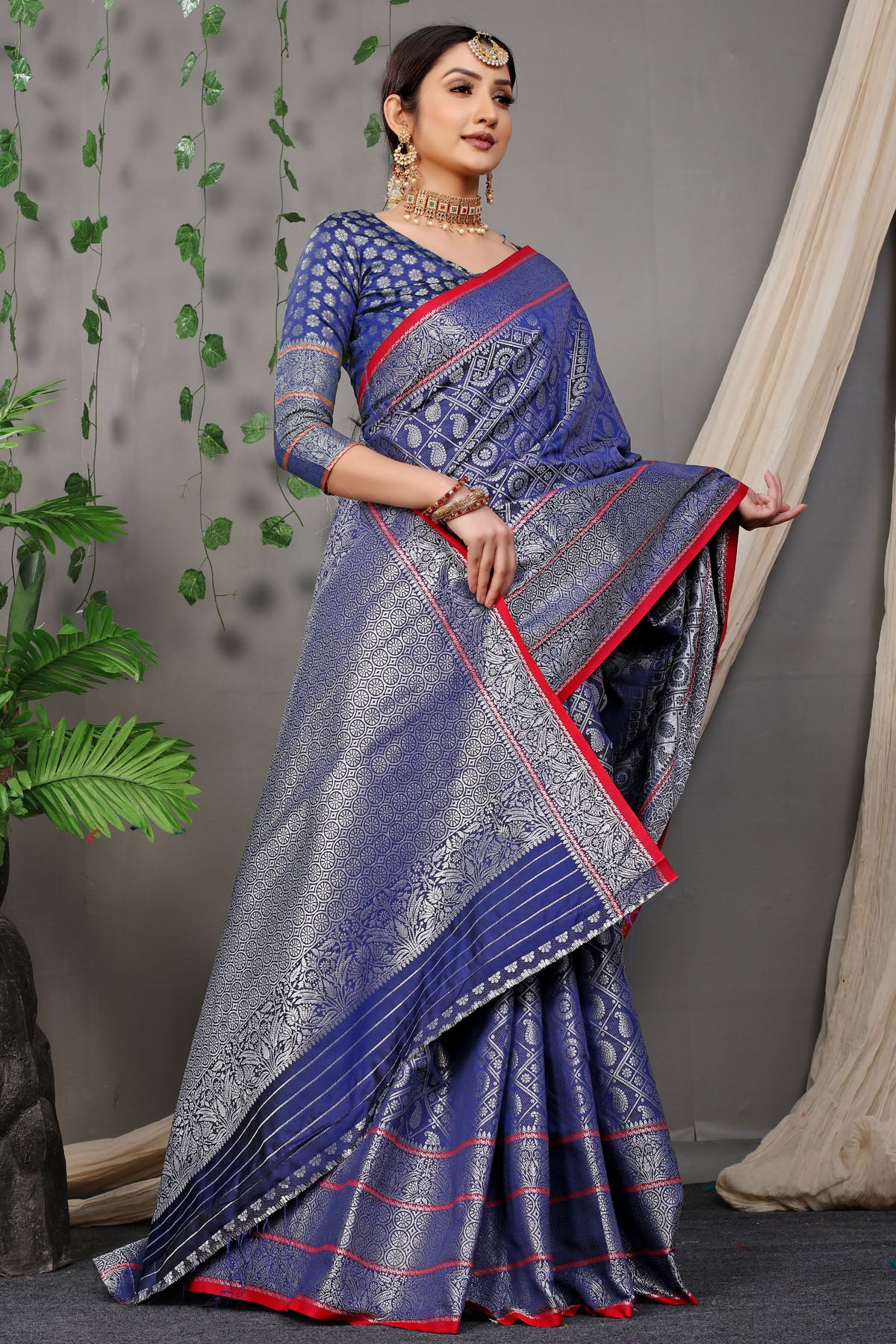 Rani Jacquard Pattern Kanchipuram Pure Silk Saree