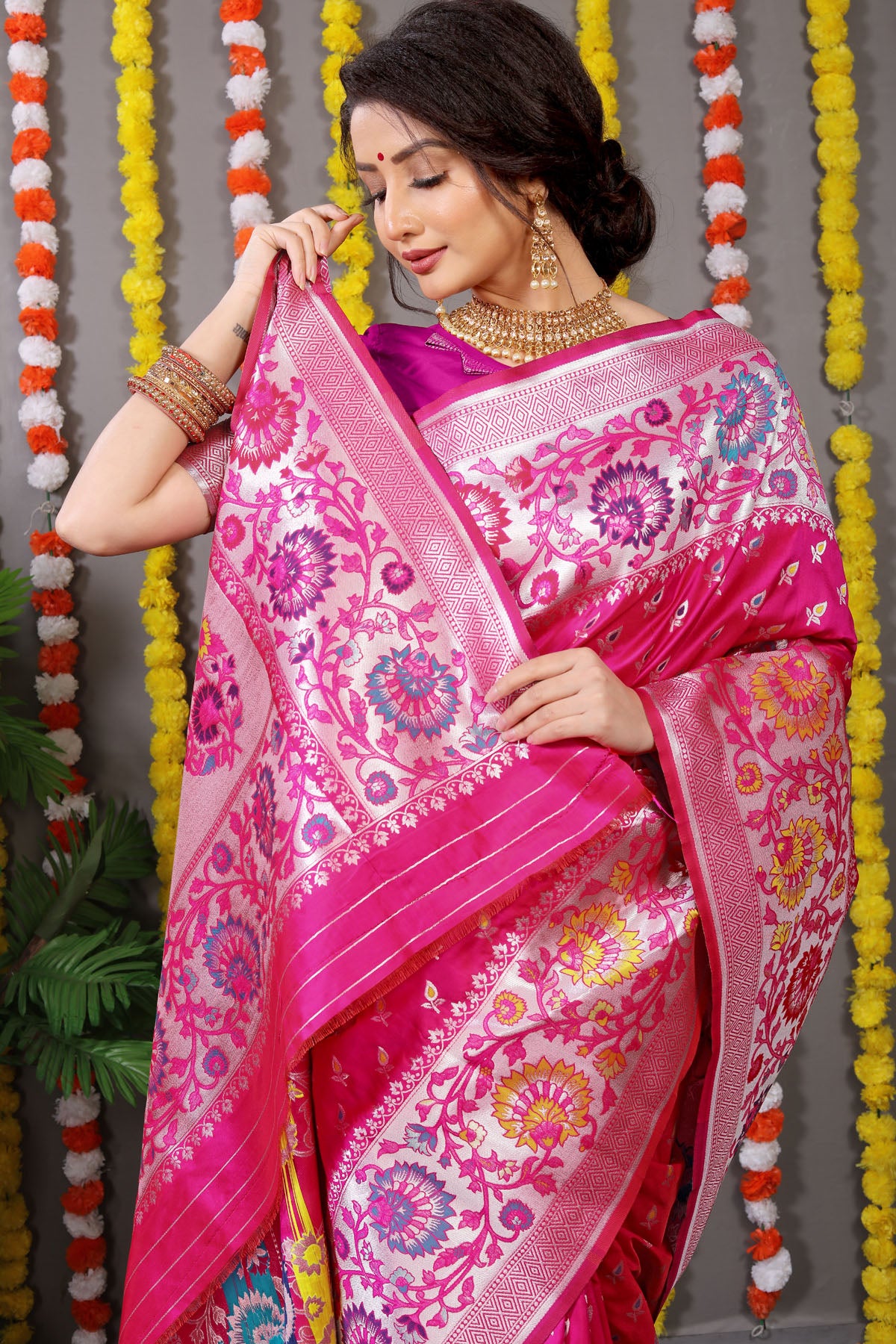 VastraParidhan Jacquard Pattern Kanchipuram Pure Silk Saree