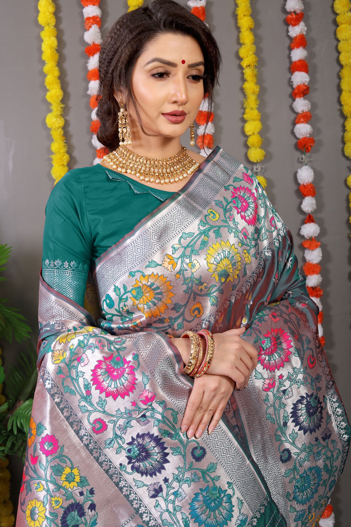 VastraParidhan Jacquard Pattern Kanchipuram Pure Silk Saree