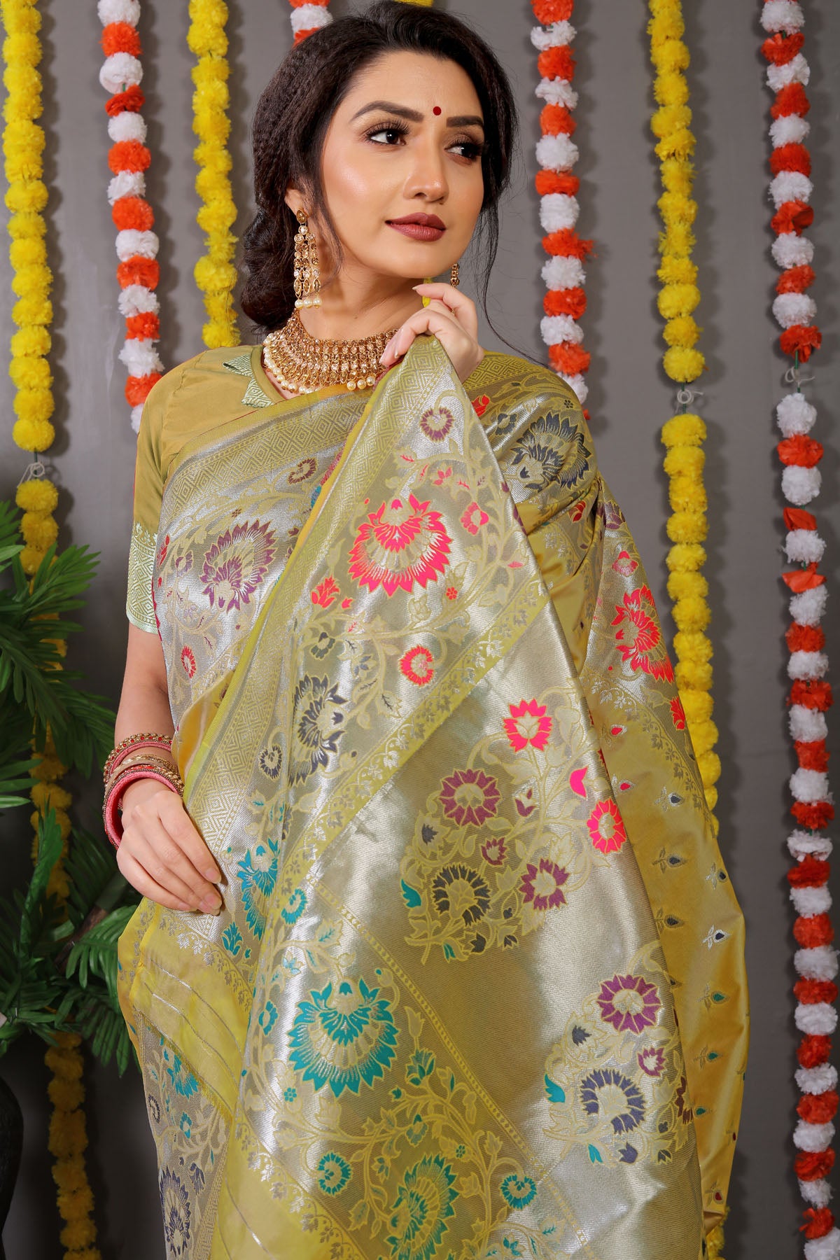VastraParidhan Jacquard Pattern Kanchipuram Pure Silk Saree