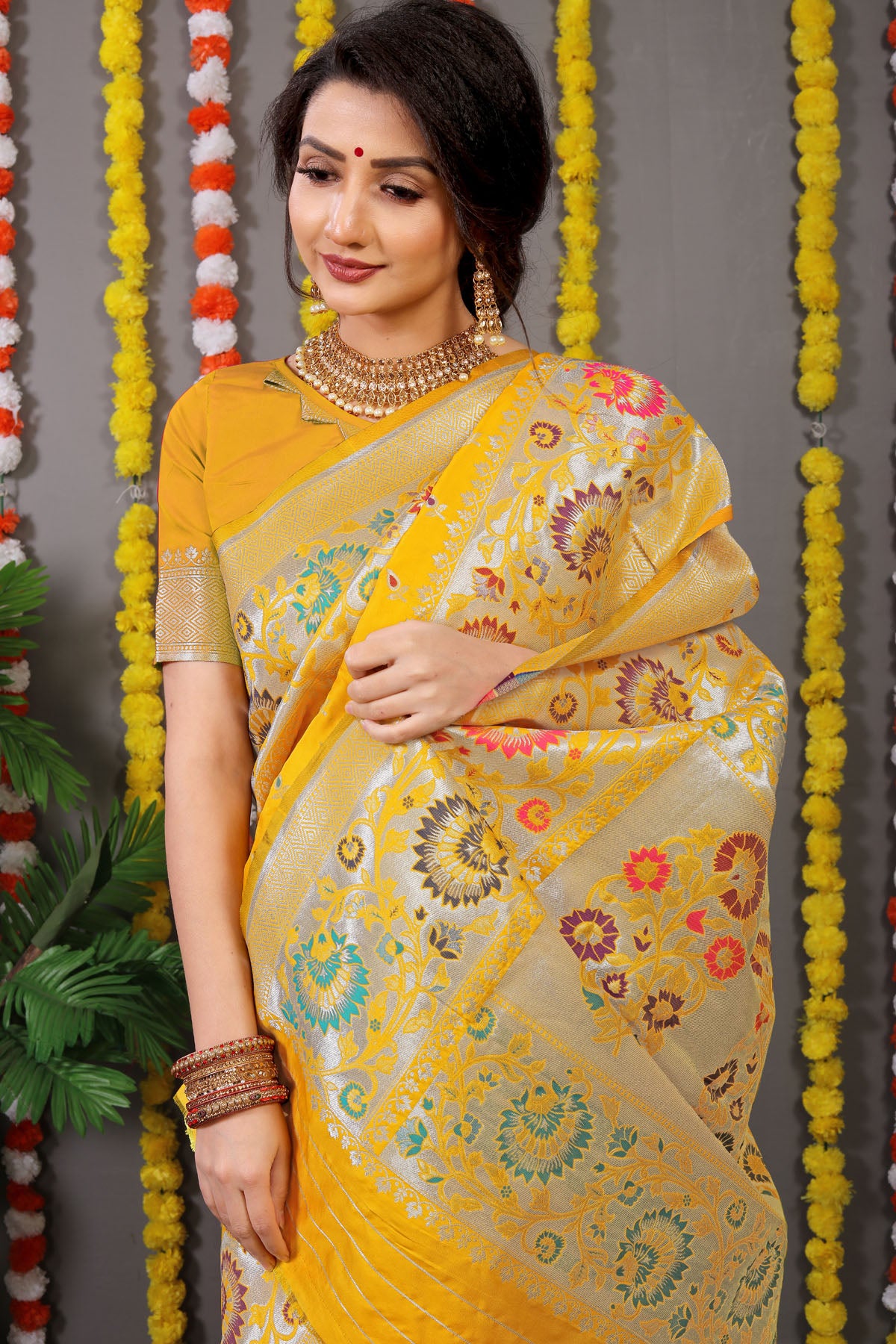 VastraParidhan Jacquard Pattern Kanchipuram Pure Silk Saree
