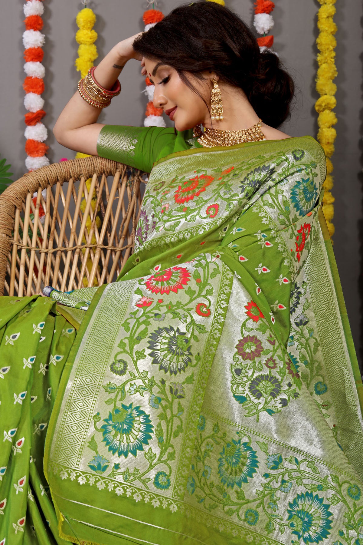 VastraParidhan Jacquard Pattern Kanchipuram Pure Silk Saree