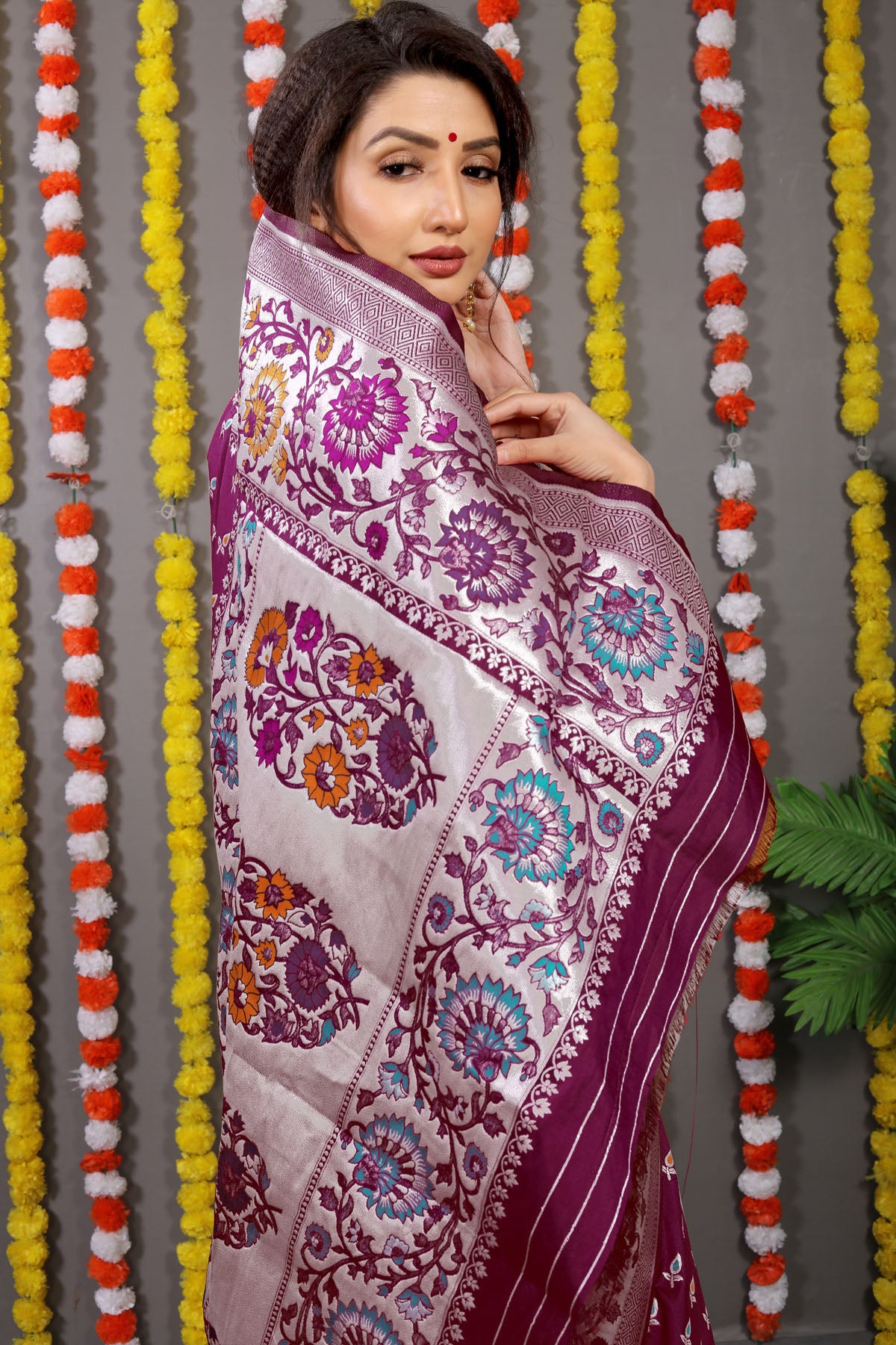 VastraParidhan Jacquard Pattern Kanchipuram Pure Silk Saree