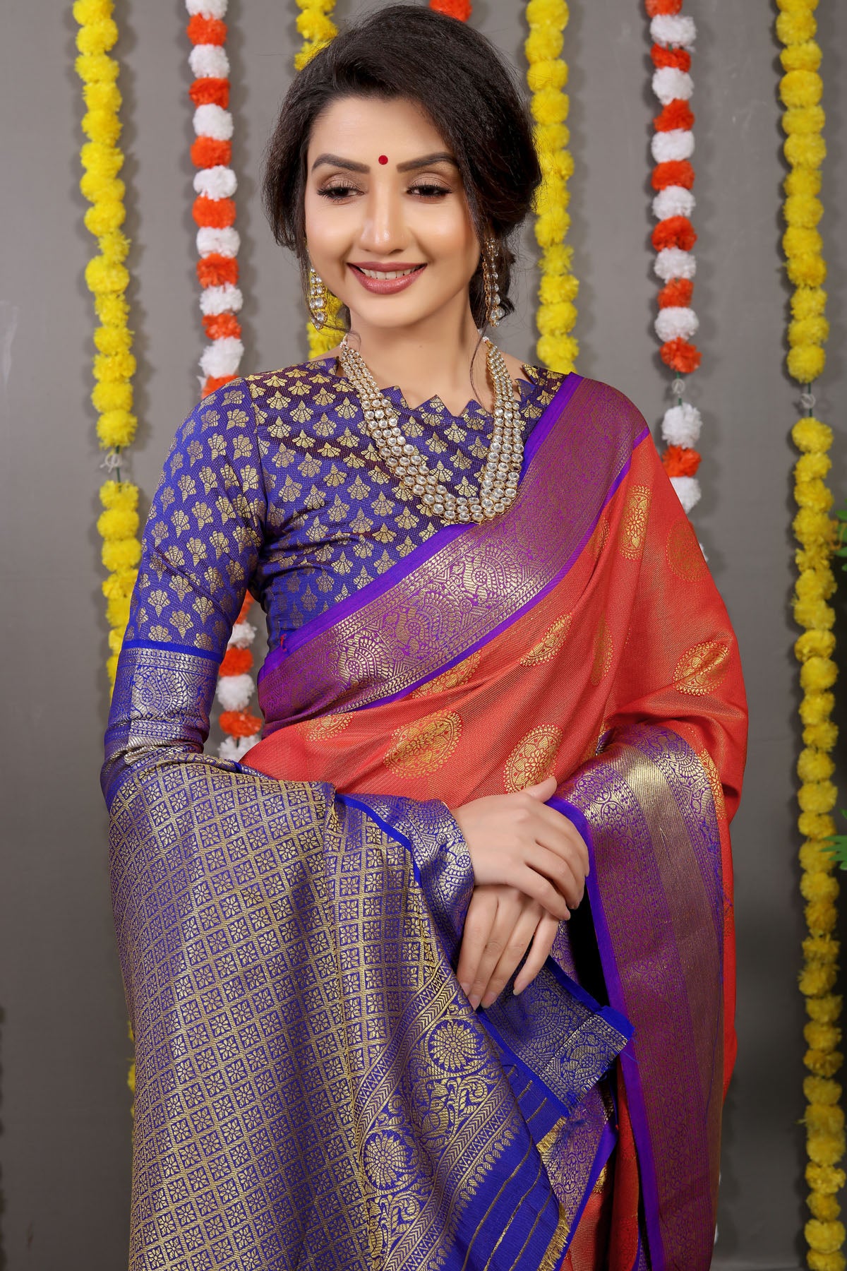 Sanvi Jacquard Pattern Kanchipuram Pure Silk Saree