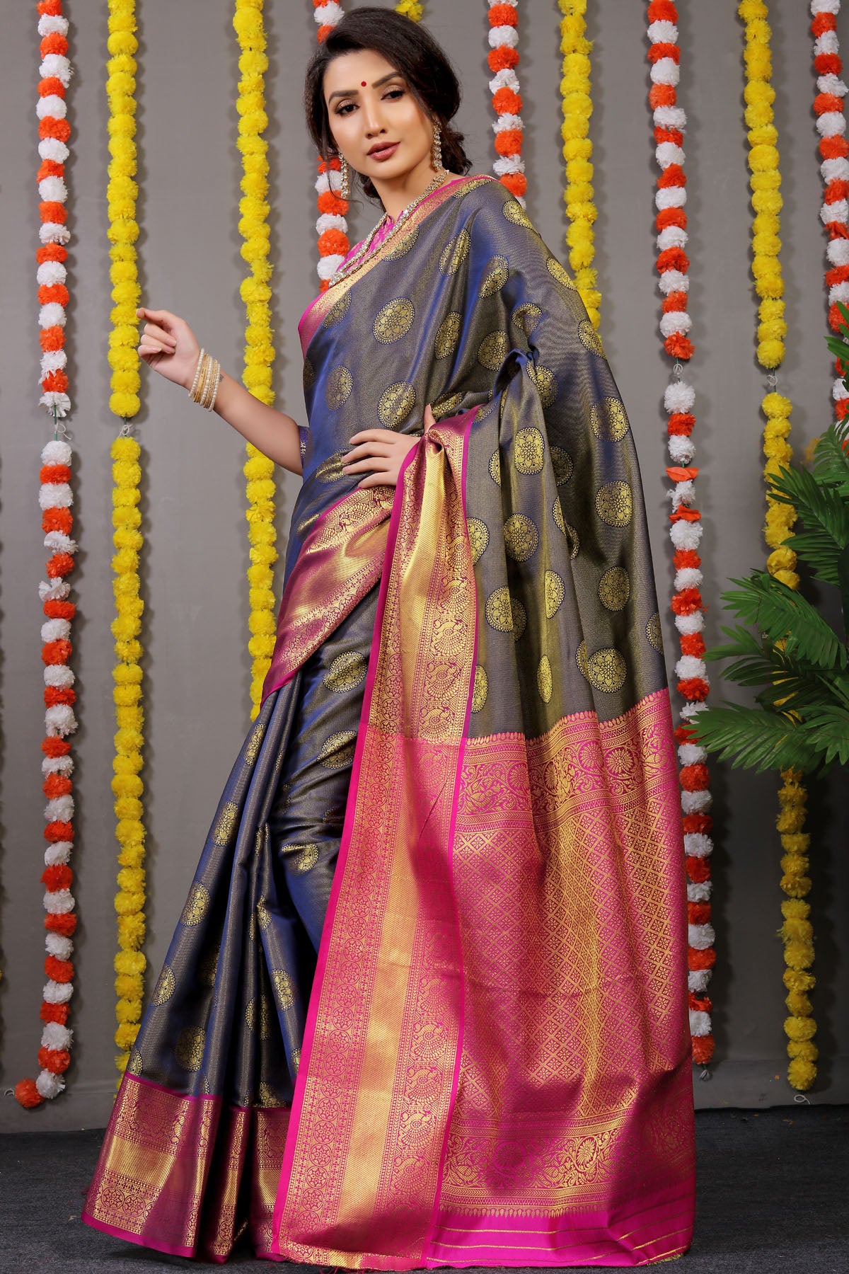 Sanvi Jacquard Pattern Kanchipuram Pure Silk Saree