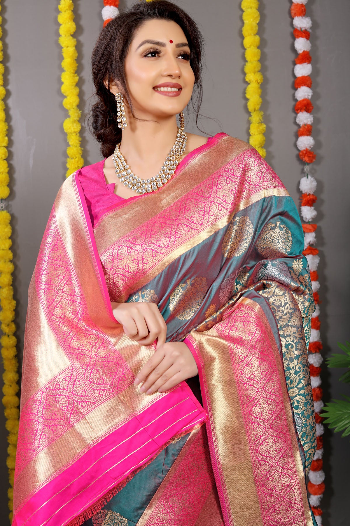 Mayuri Jacquard Pattern Kanchipuram Pure Silk Saree