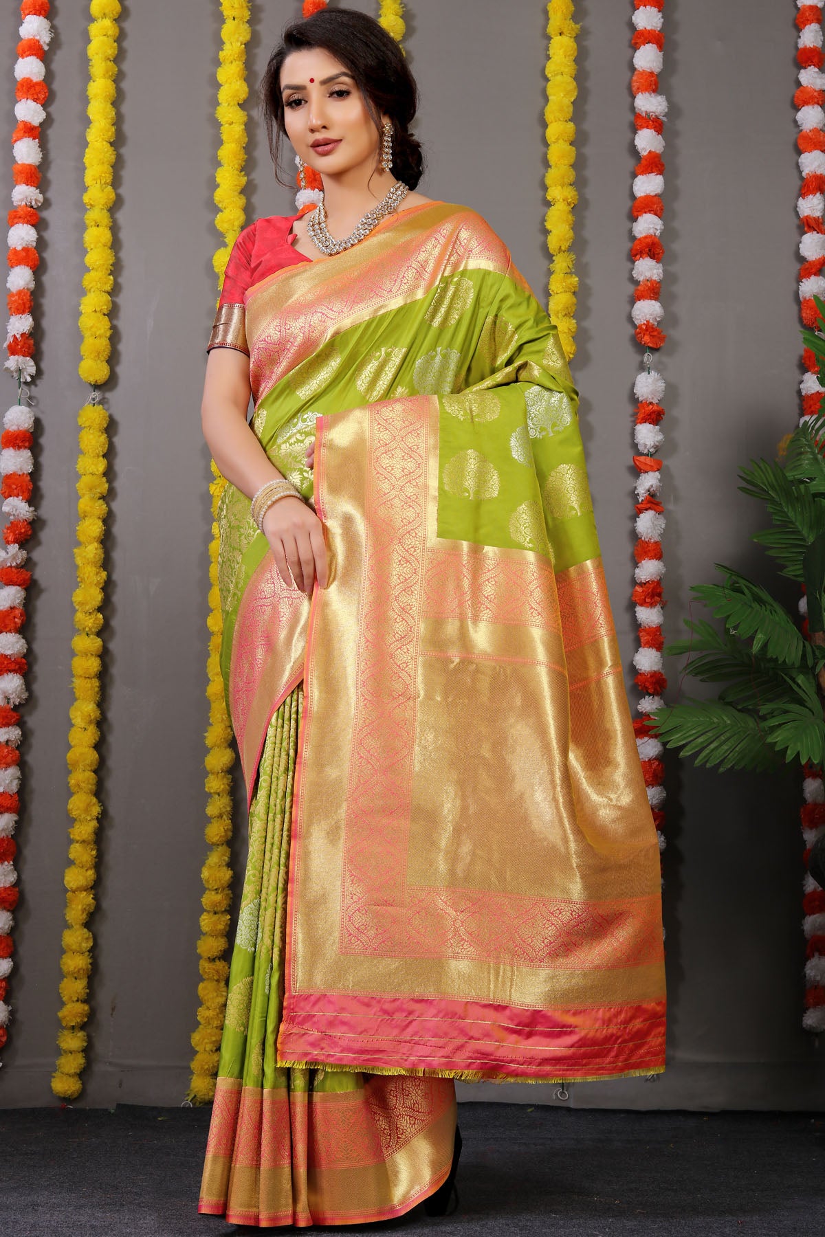 Mayuri Jacquard Pattern Kanchipuram Pure Silk Saree