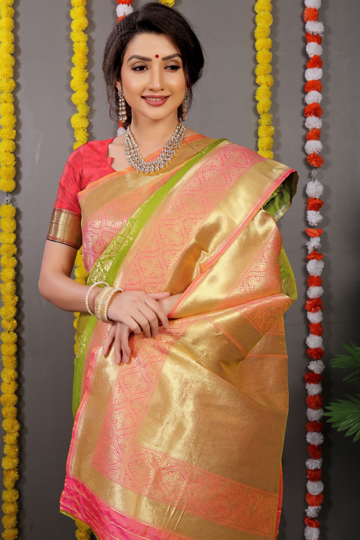 Mayuri Jacquard Pattern Kanchipuram Pure Silk Saree