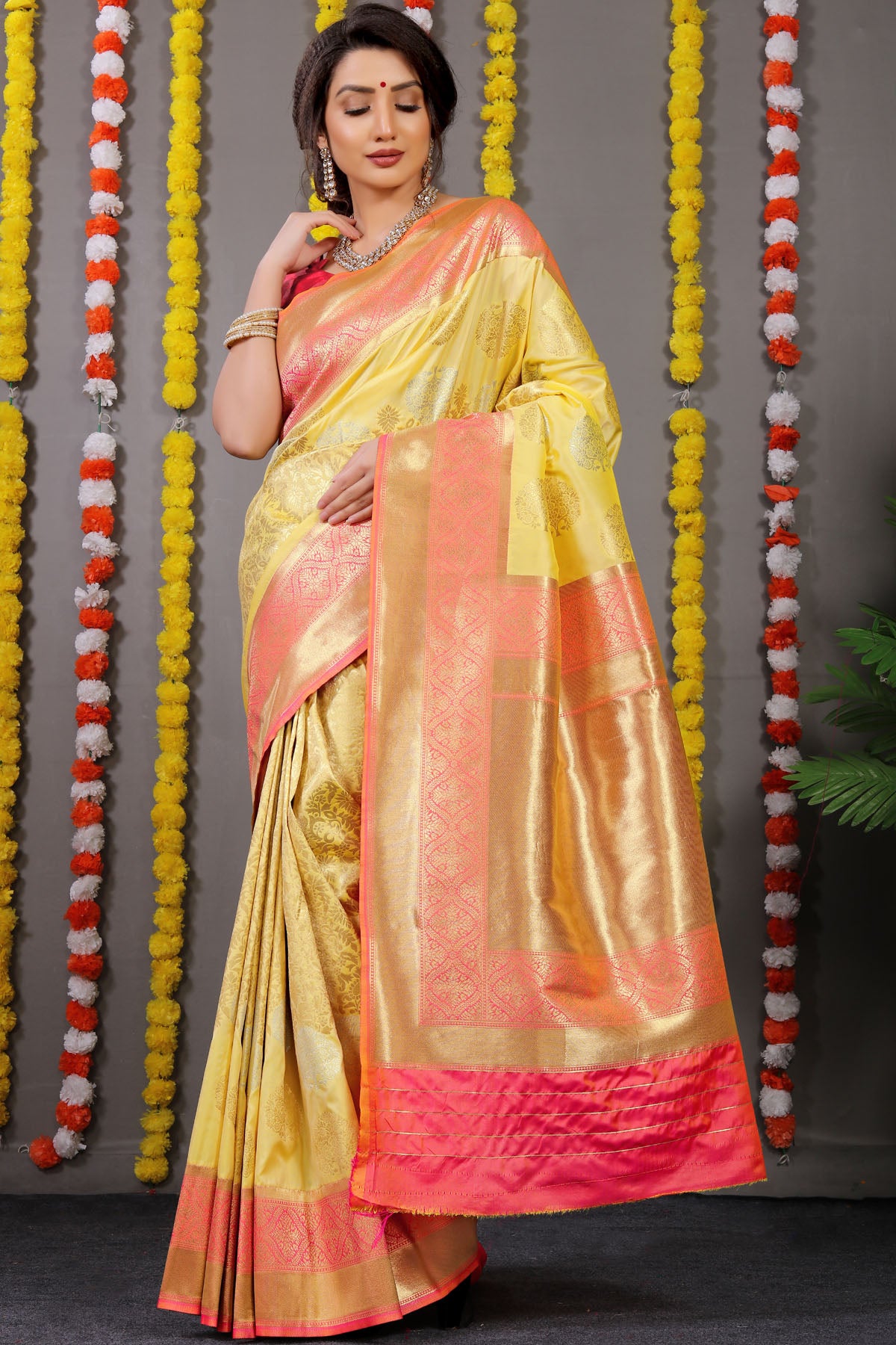 Mayuri Jacquard Pattern Kanchipuram Pure Silk Saree